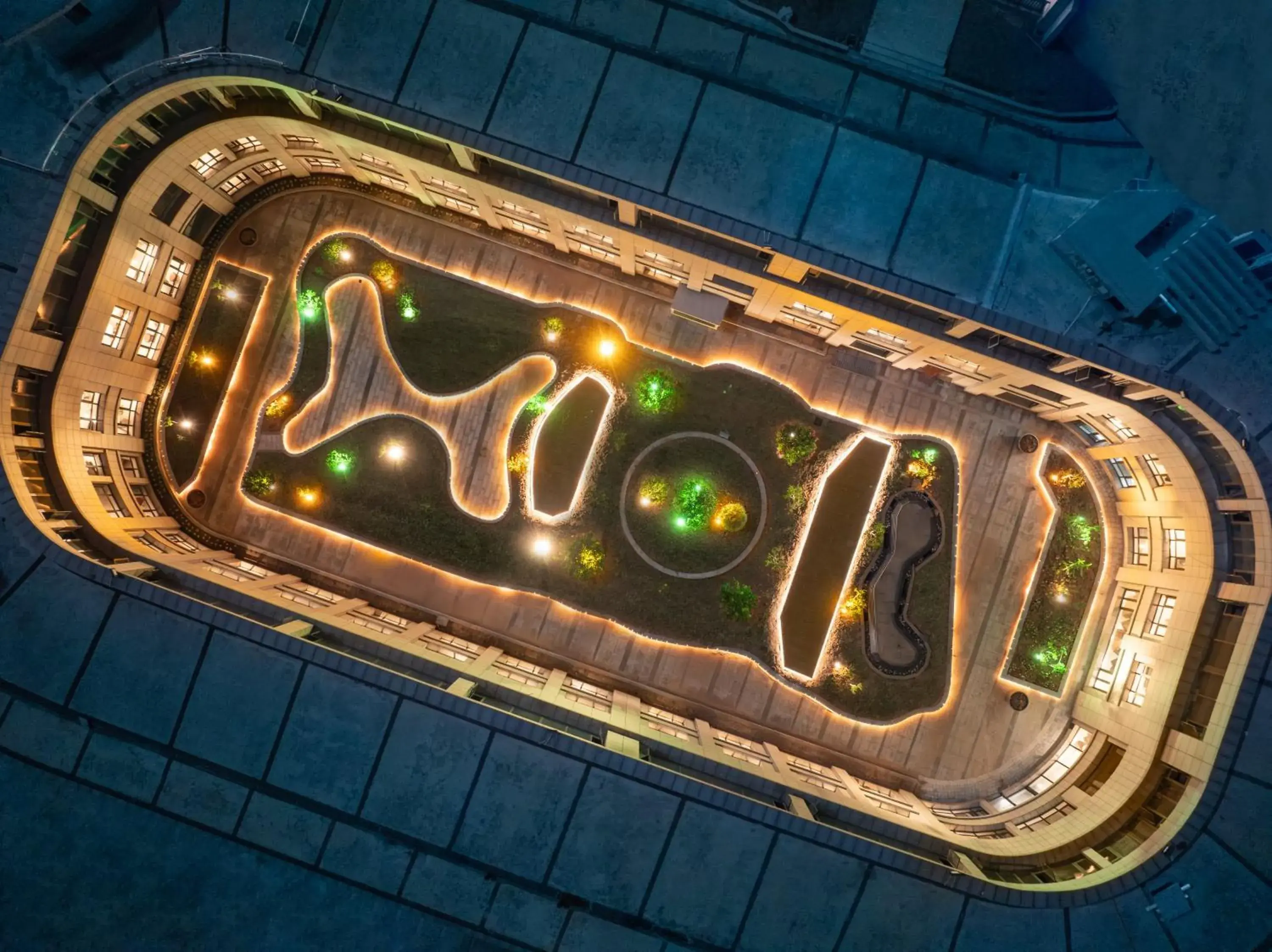 Property building in Holiday Inn Express Chongqing Tongliang by IHG Property building in Holiday Inn Express Chongqing Tongliang by IHG