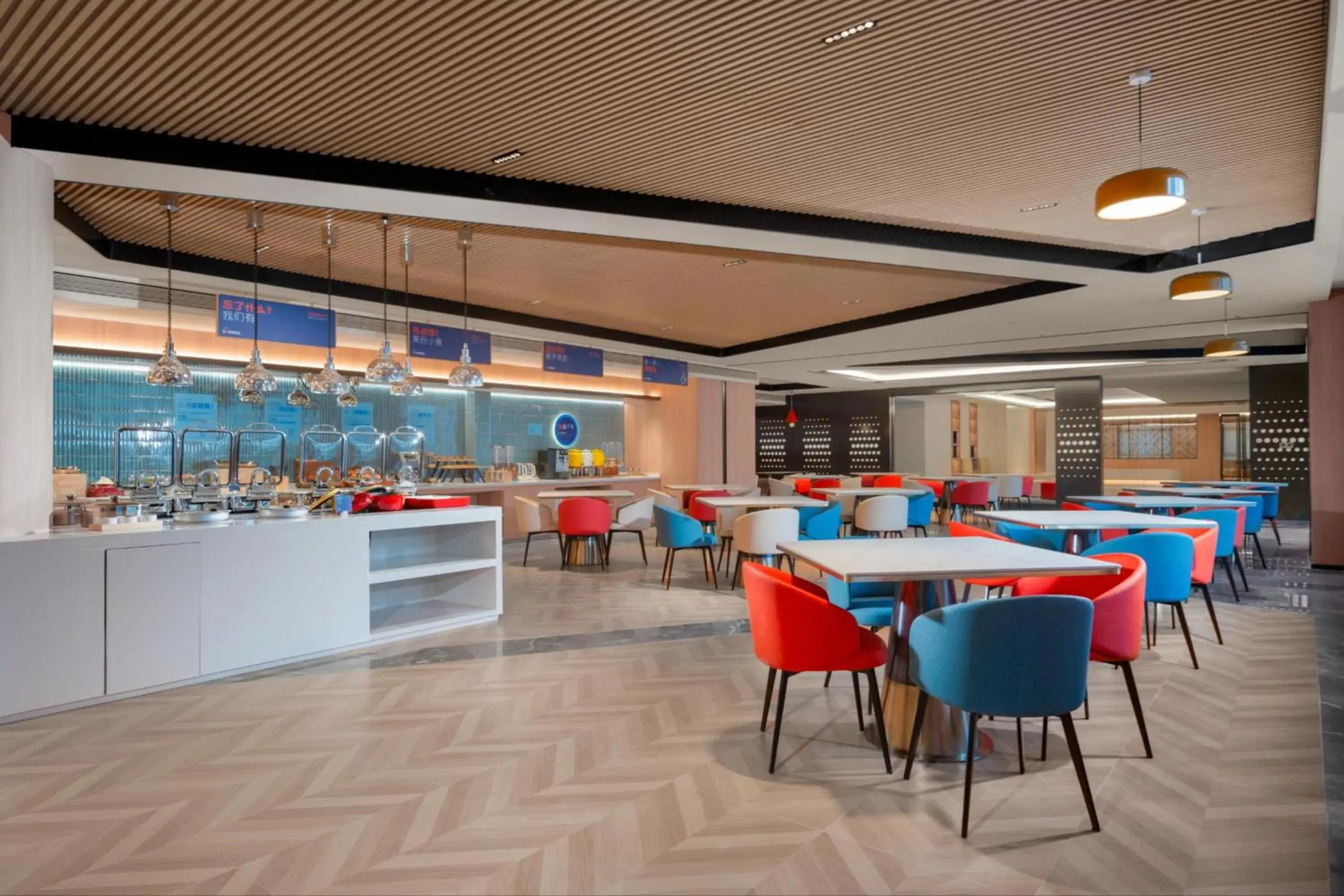 Restaurant/places to eat in Holiday Inn Express Chongqing Tongliang by IHG Restaurant/places to eat in Holiday Inn Express Chongqing Tongliang by IHG