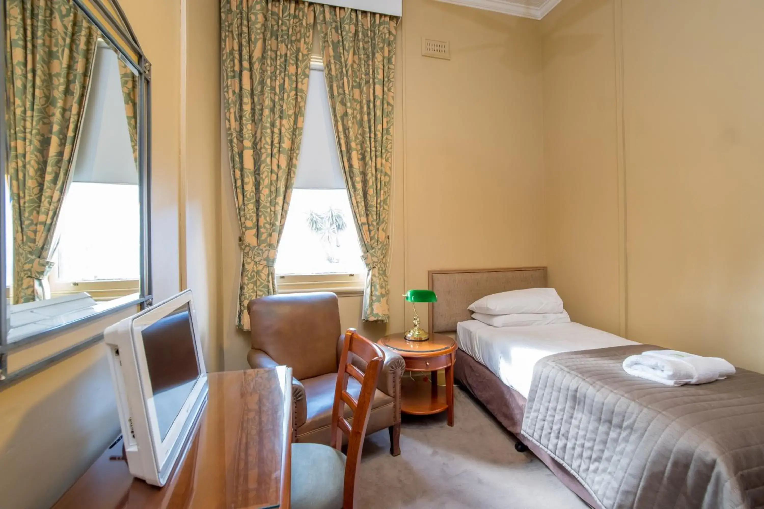 Single Room - single occupancy in American Hotel Creswick Single Room - single occupancy in American Hotel Creswick