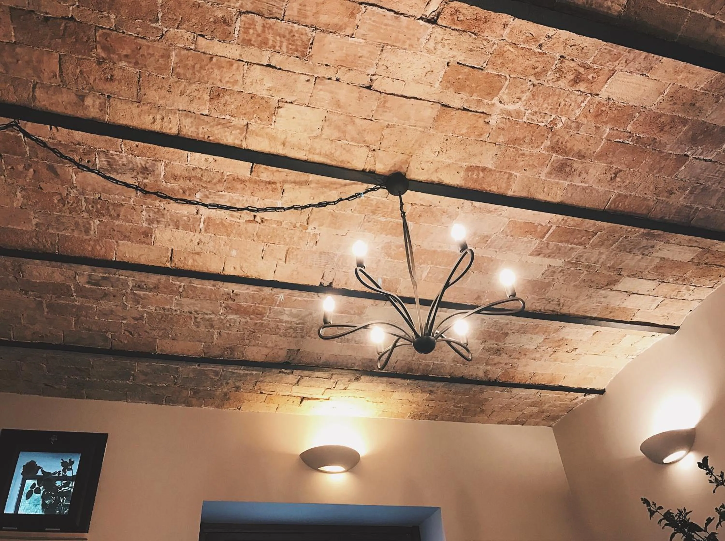 Decorative detail in Il Bottone D'Argento