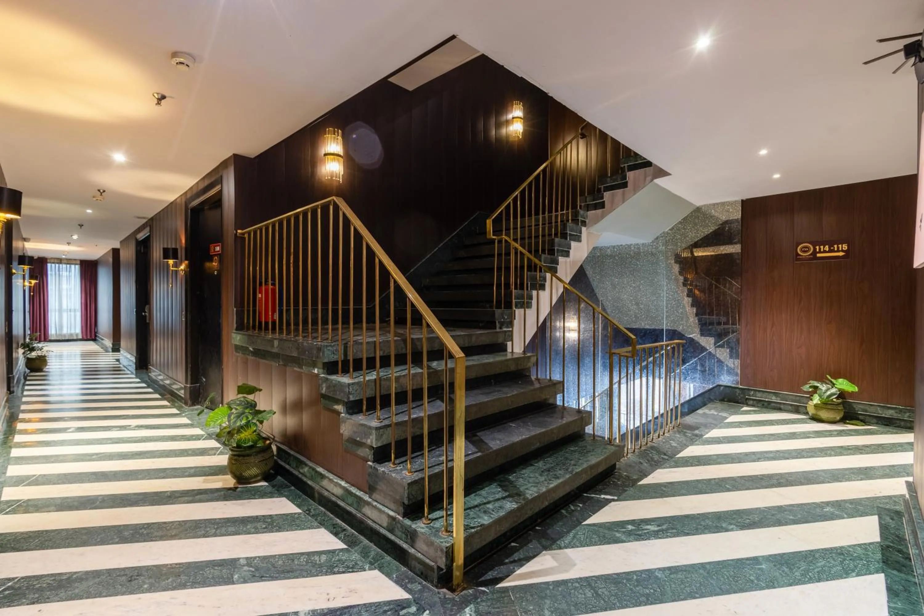 Floor plan in Foxoso Hotel Delhi Airport