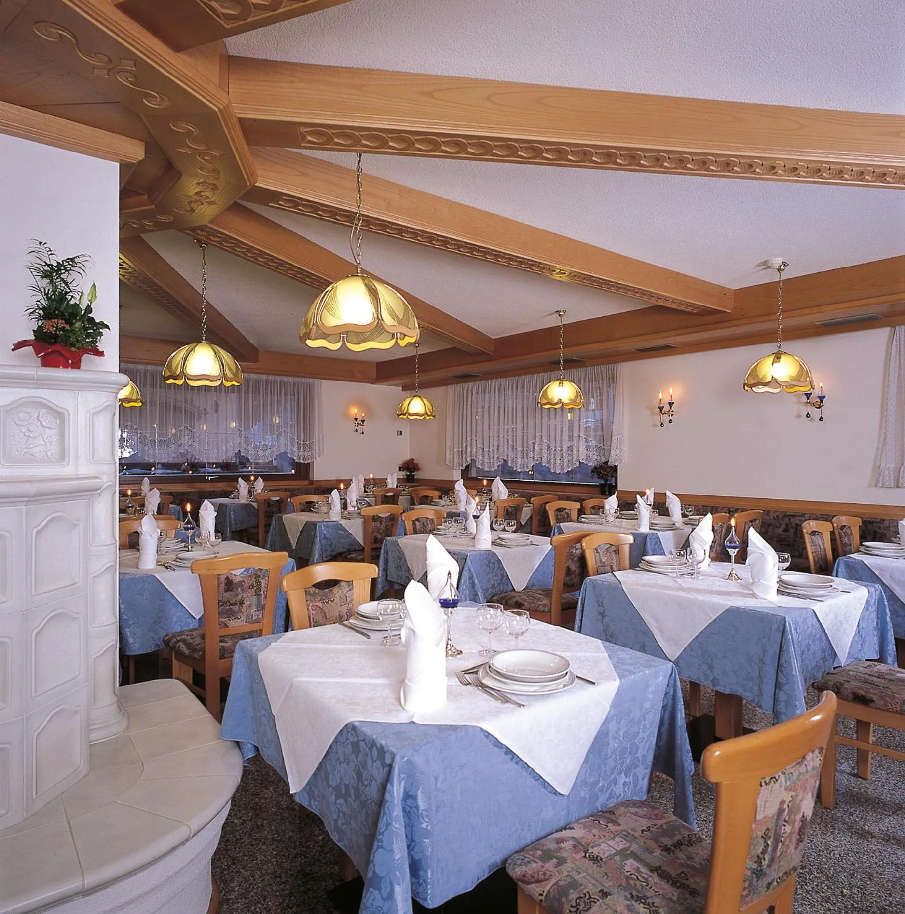 Restaurant/places to eat in Hotel Sella Ronda Serenella