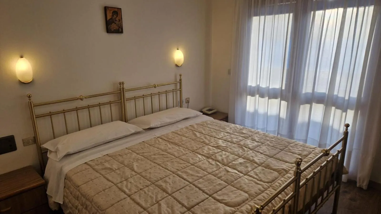 Bedroom, Bed in Hotel Sella Ronda Serenella