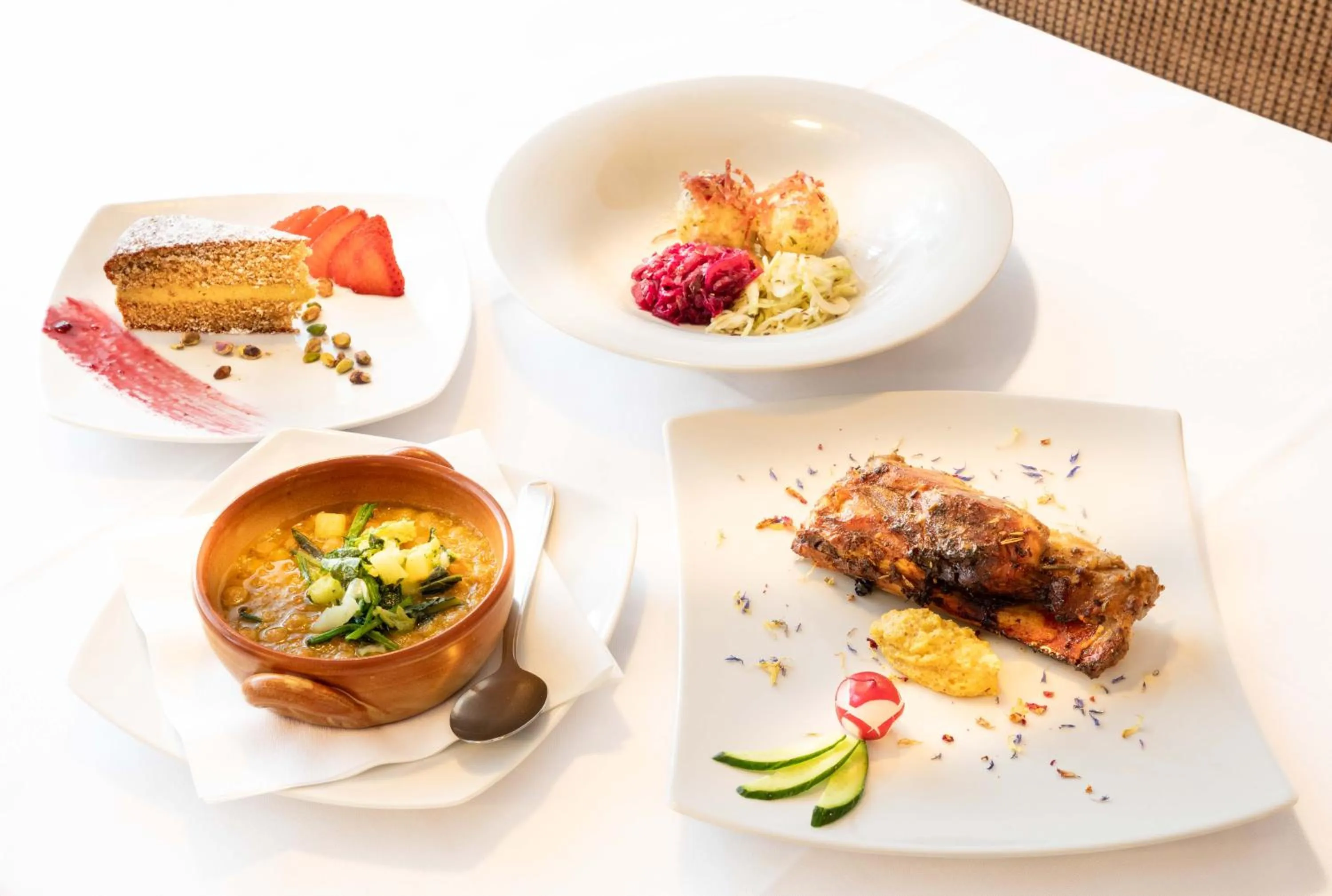 Food in Hotel Sella Ronda Serenella - A 50 mt dalle piste da sci