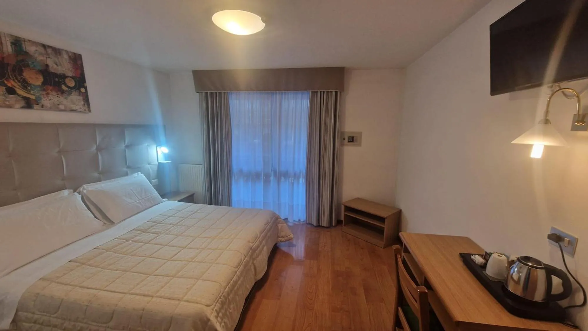 Bedroom, Bed in Hotel Sella Ronda Serenella