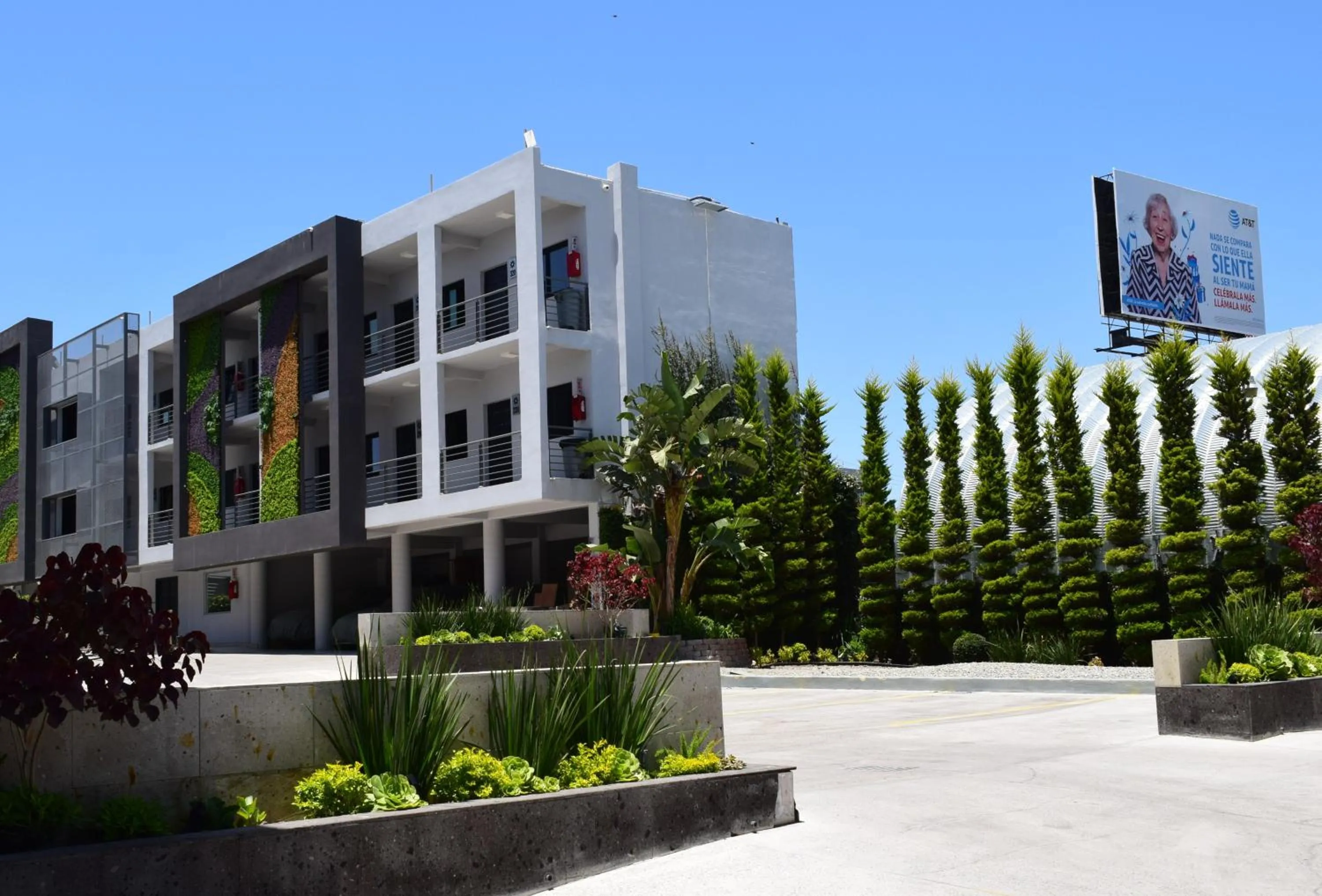 Patio in Hotel Pacific