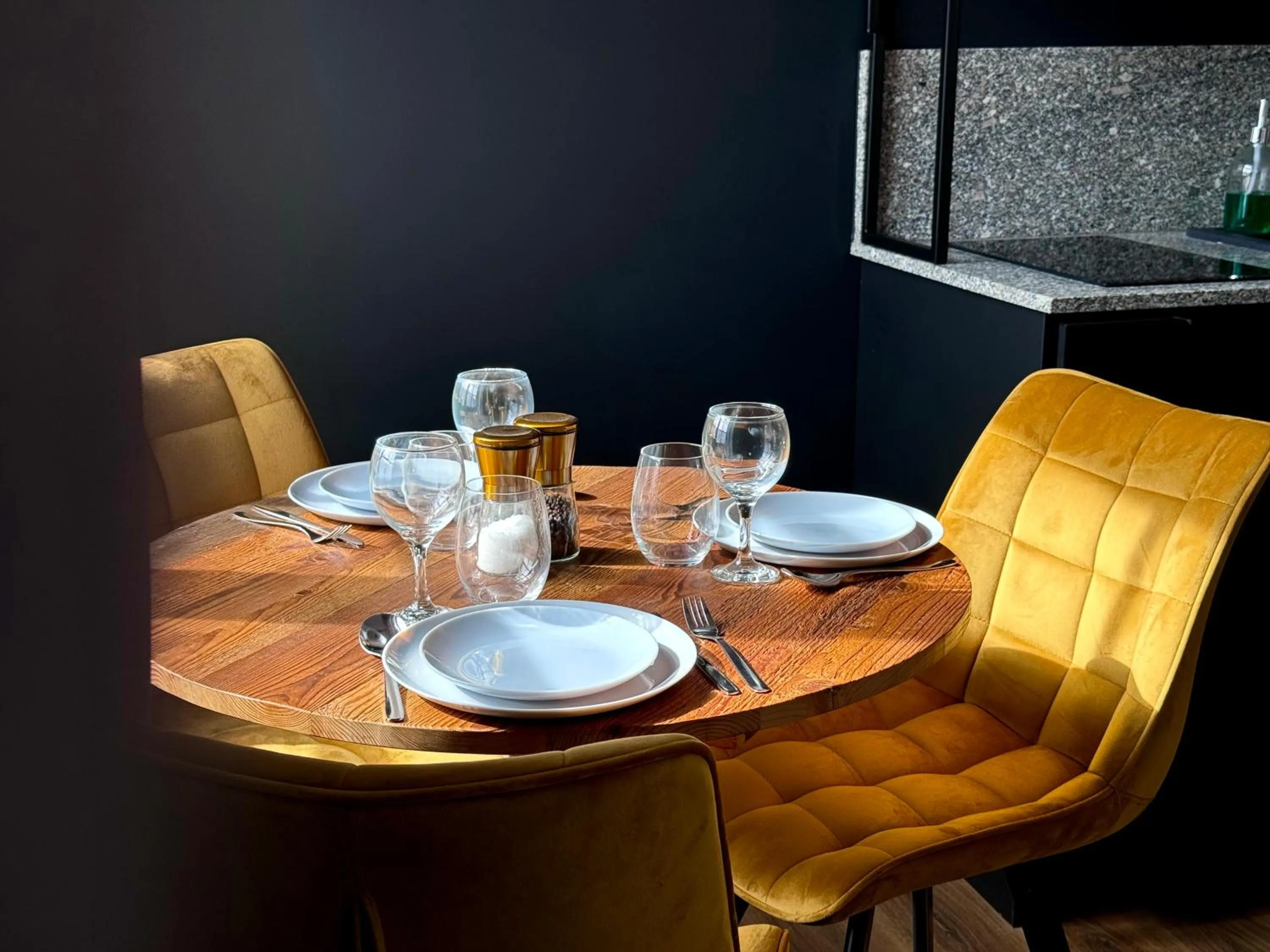 Seating area in Tkalnia Snu