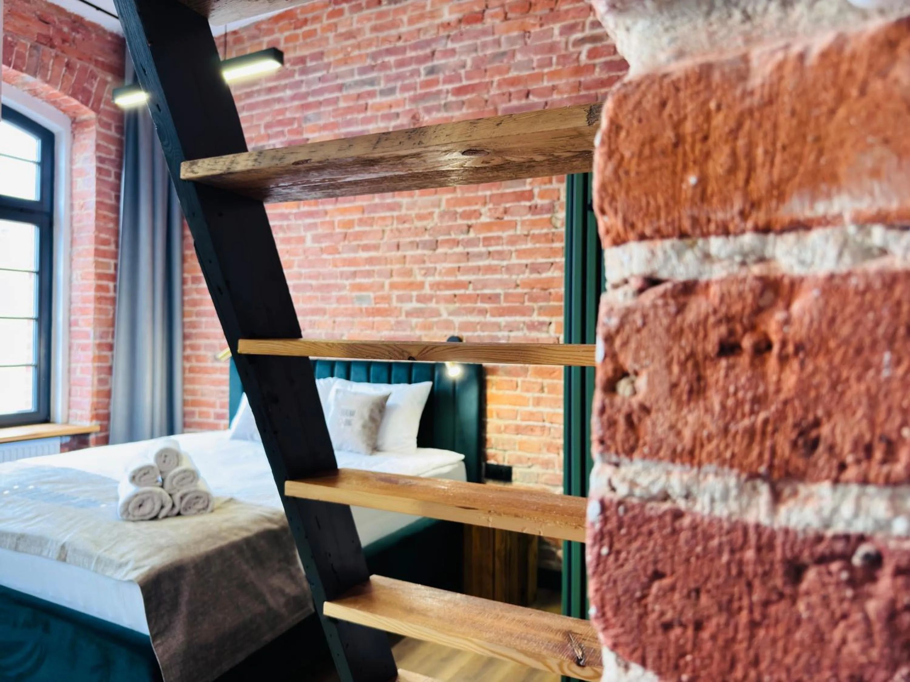 Photo of the whole room, Bed in Tkalnia Snu