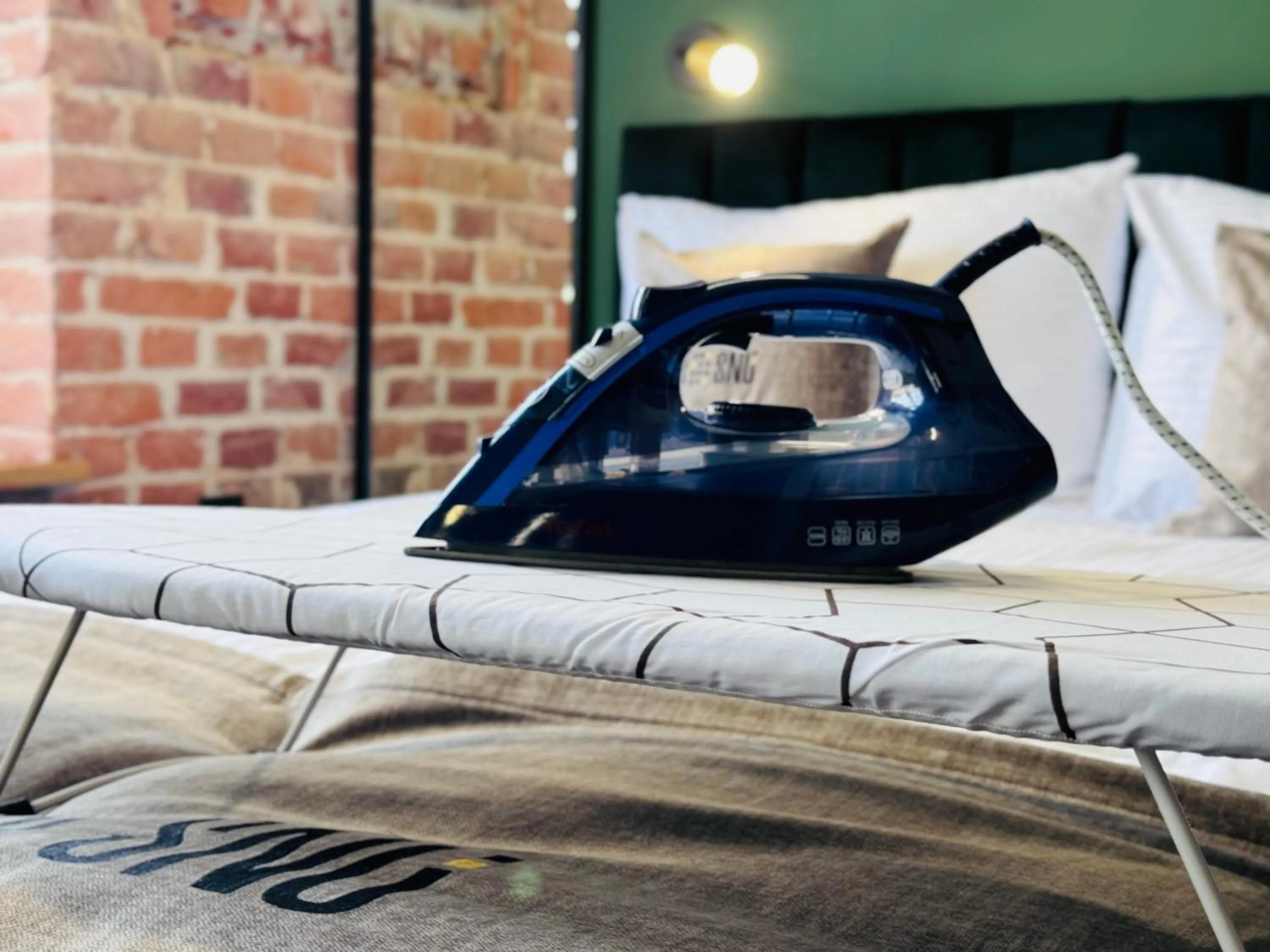 flat iron, Bed in Tkalnia Snu