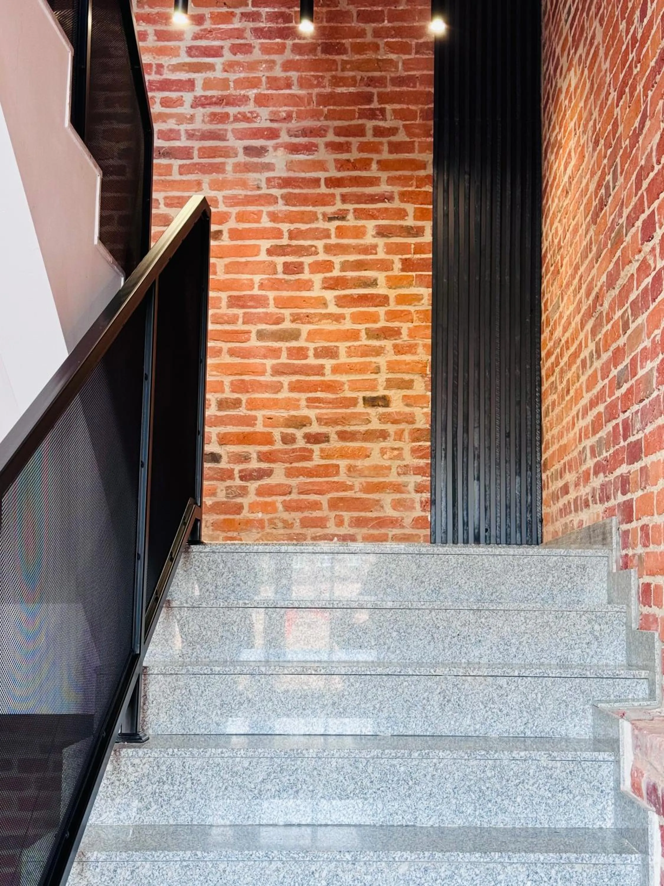 Property building in Tkalnia Snu