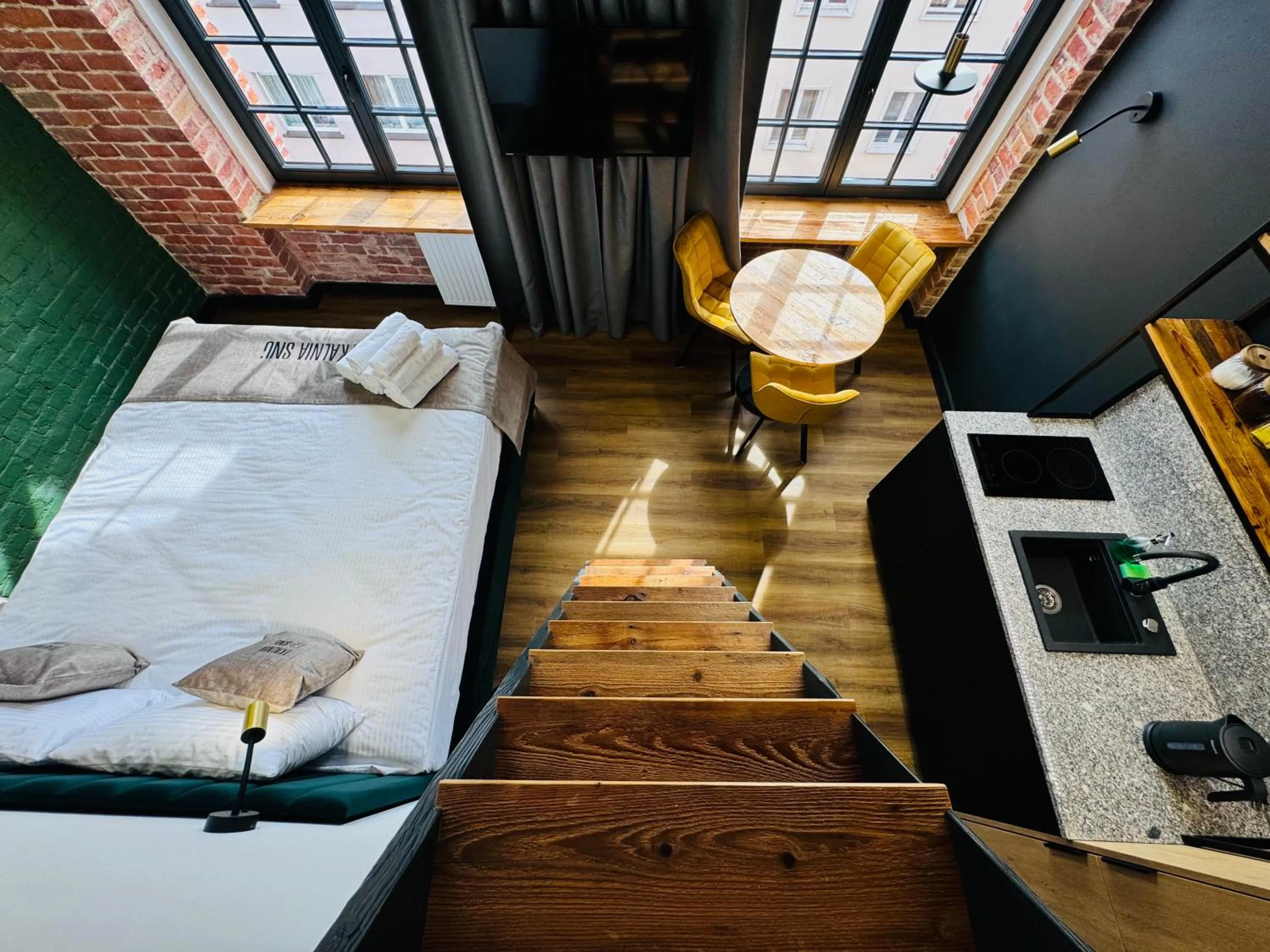 Photo of the whole room, Bed in Tkalnia Snu