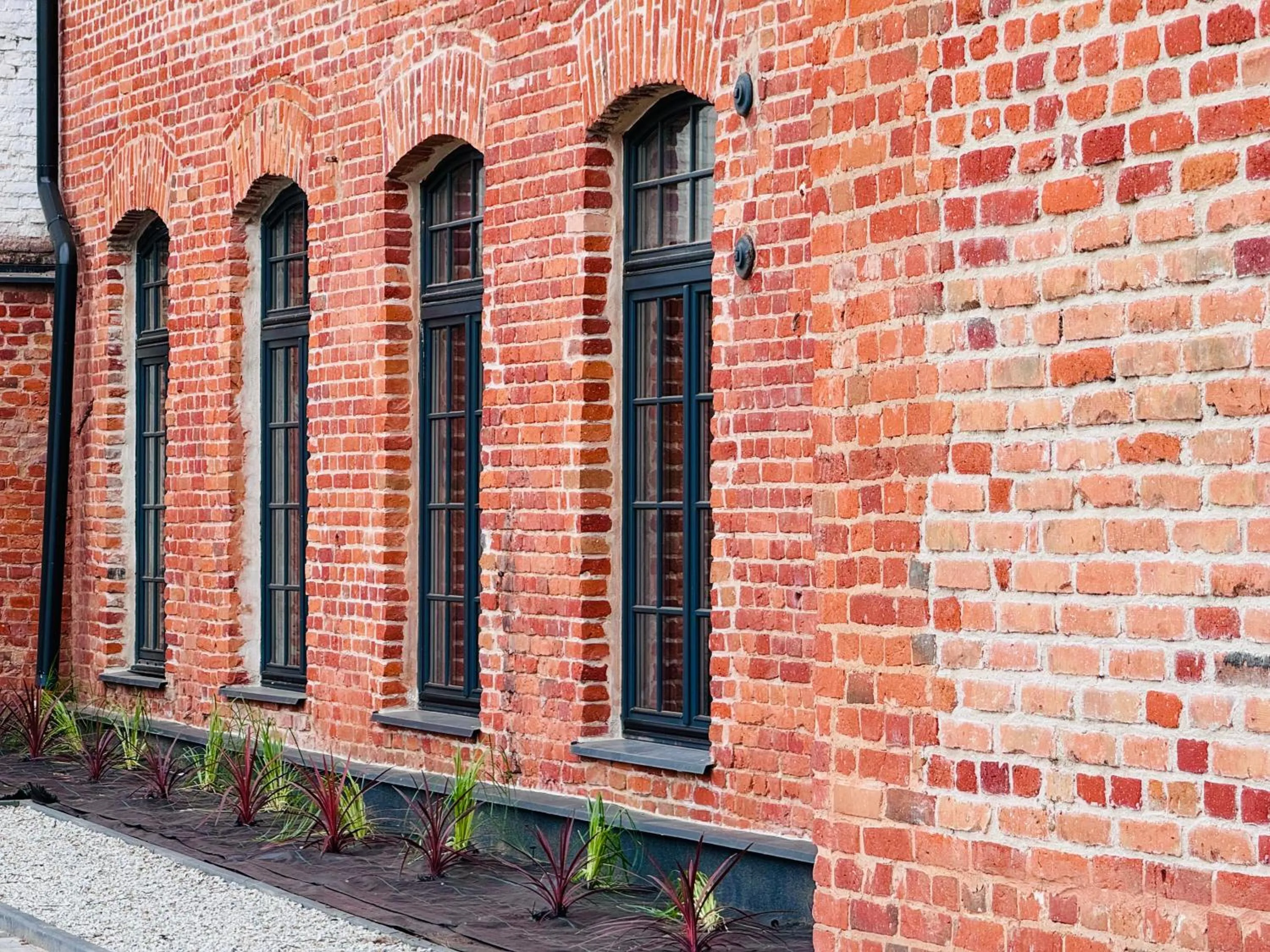 Property building in Tkalnia Snu