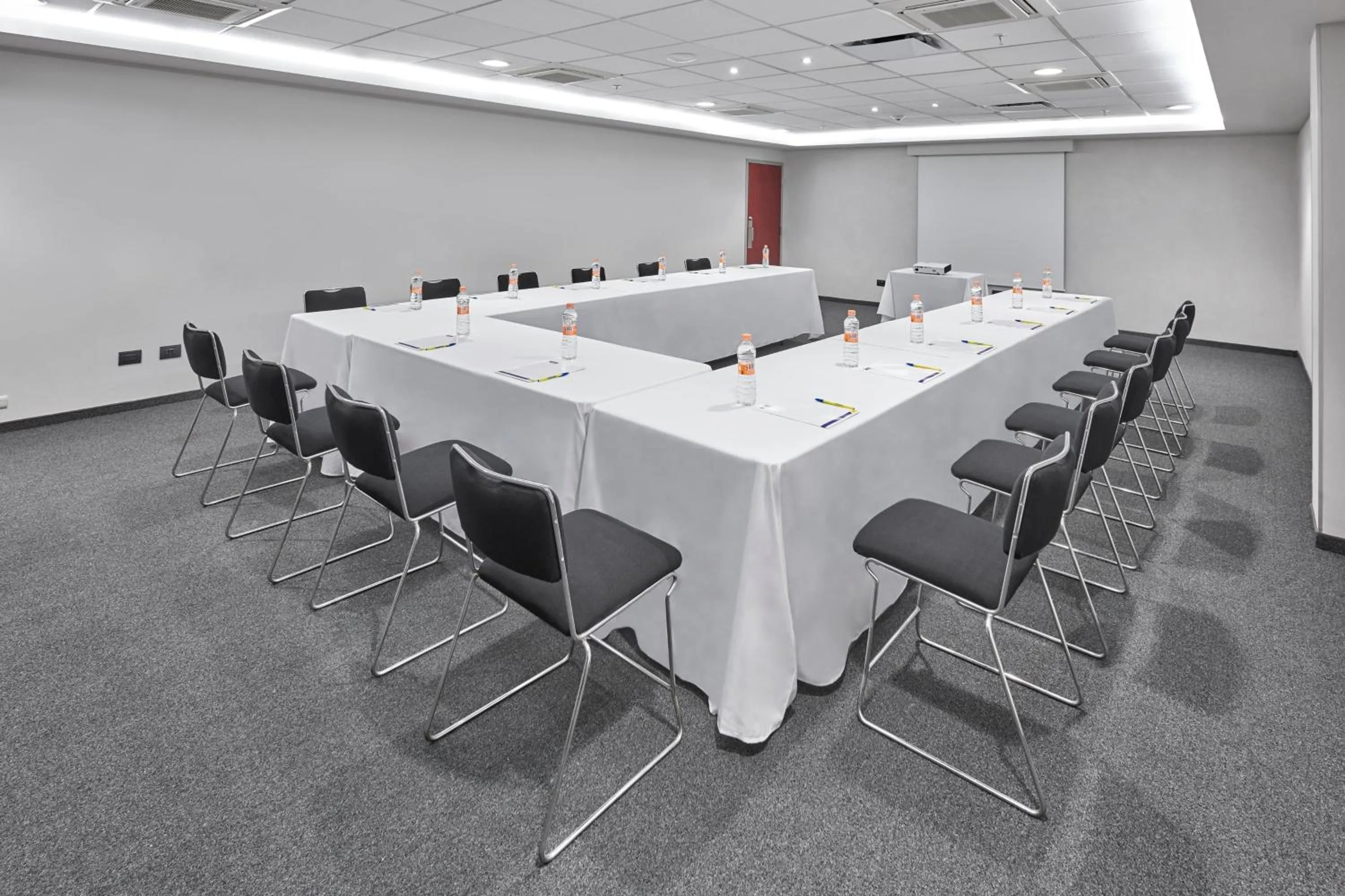 Meeting/conference room in City Express Plus by Marriott Monterrey Nuevo Sur