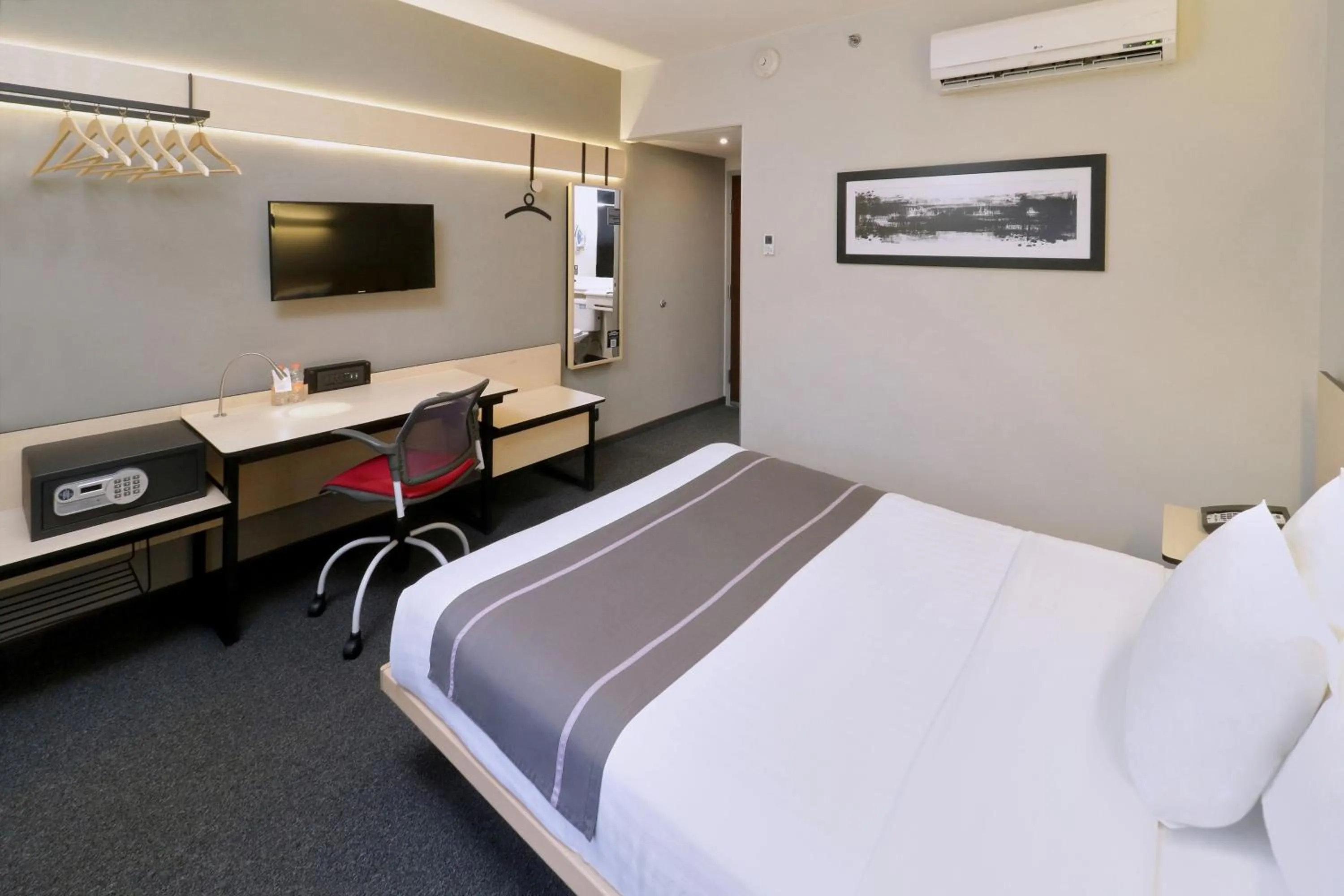 Bedroom, Bed in City Express Plus by Marriott Monterrey Nuevo Sur