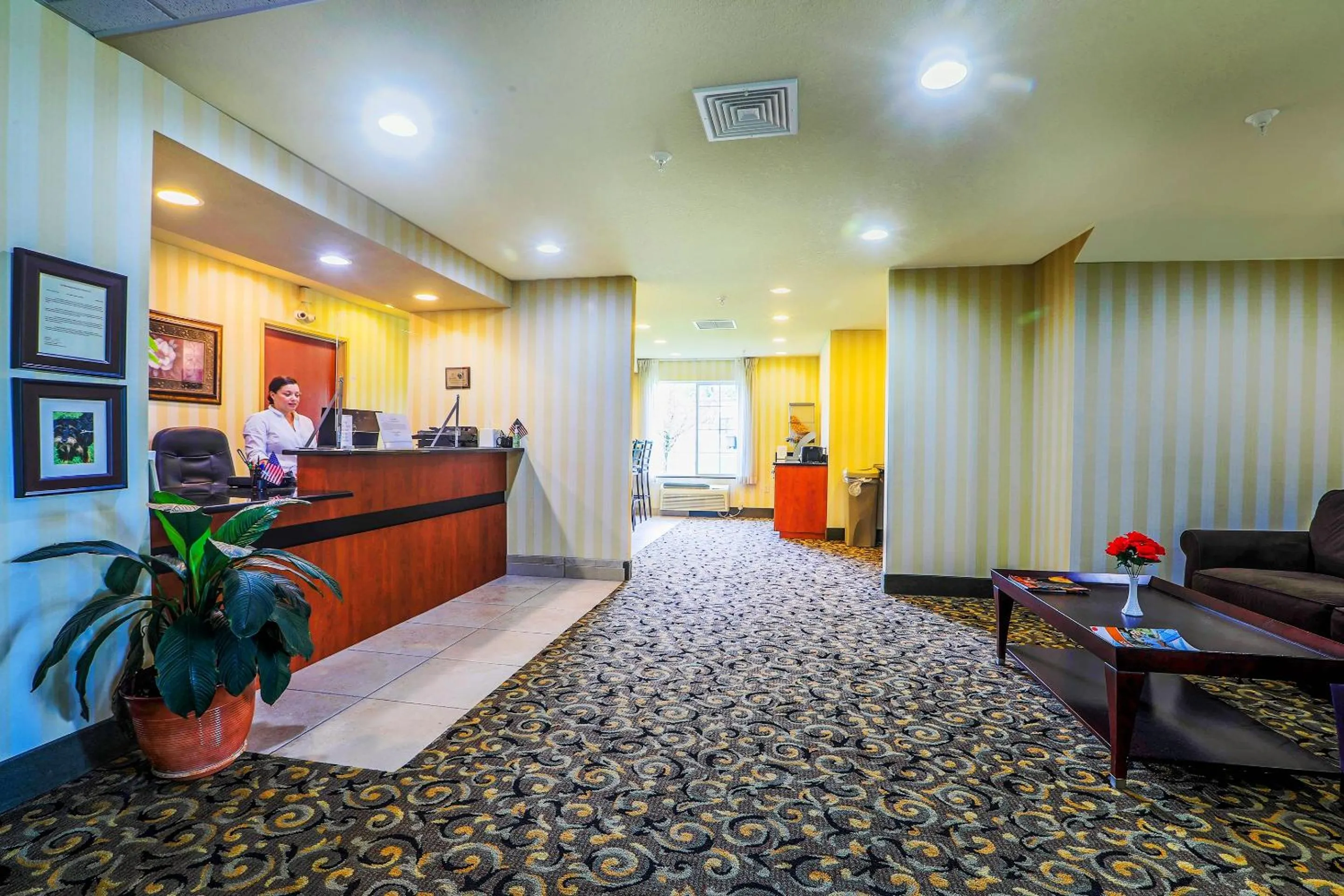 Lobby or reception in Evansville Inn & Suites by OYO