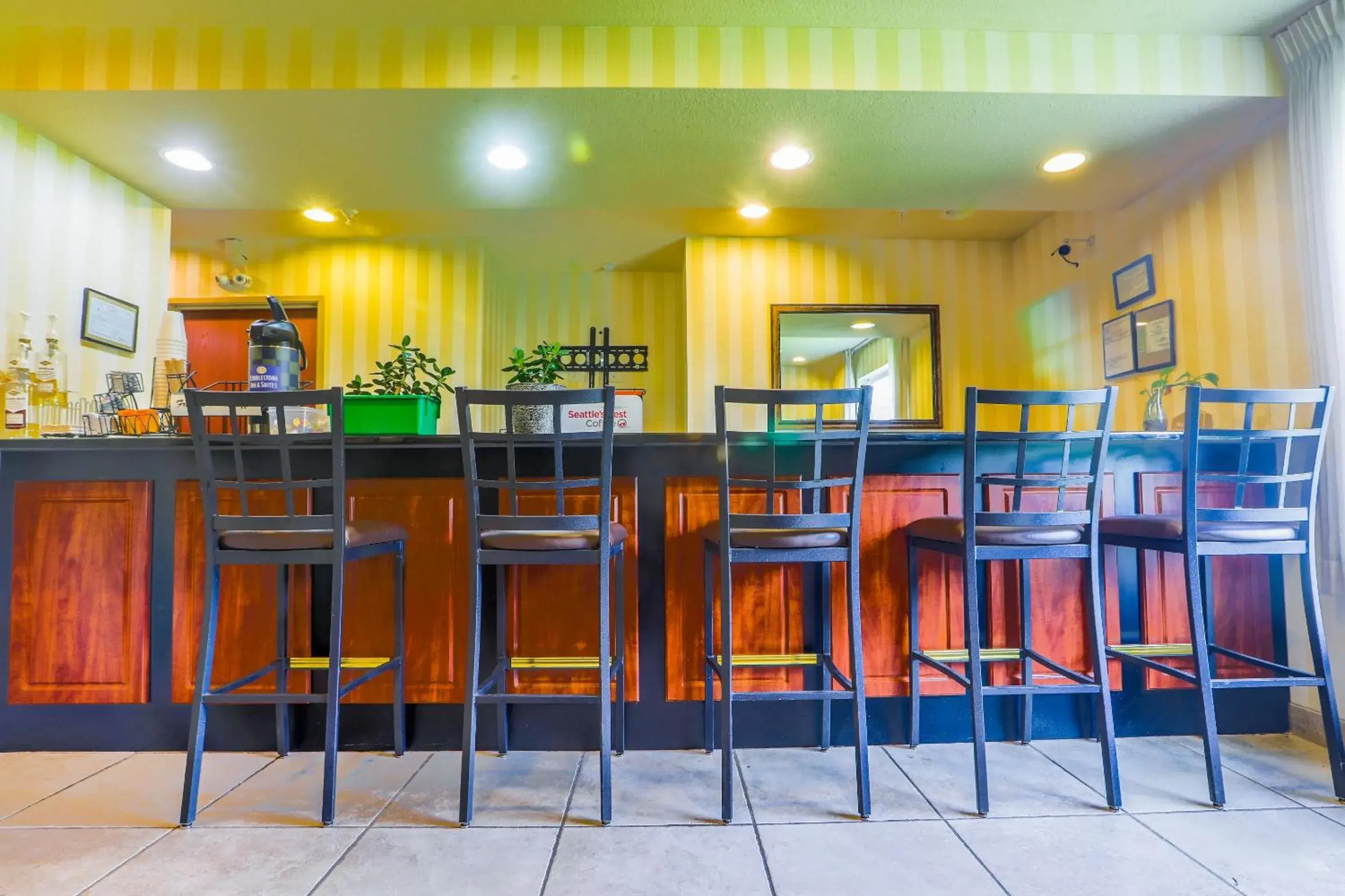 Restaurant/places to eat in Evansville Inn & Suites by OYO Restaurant/places to eat in Evansville Inn & Suites by OYO