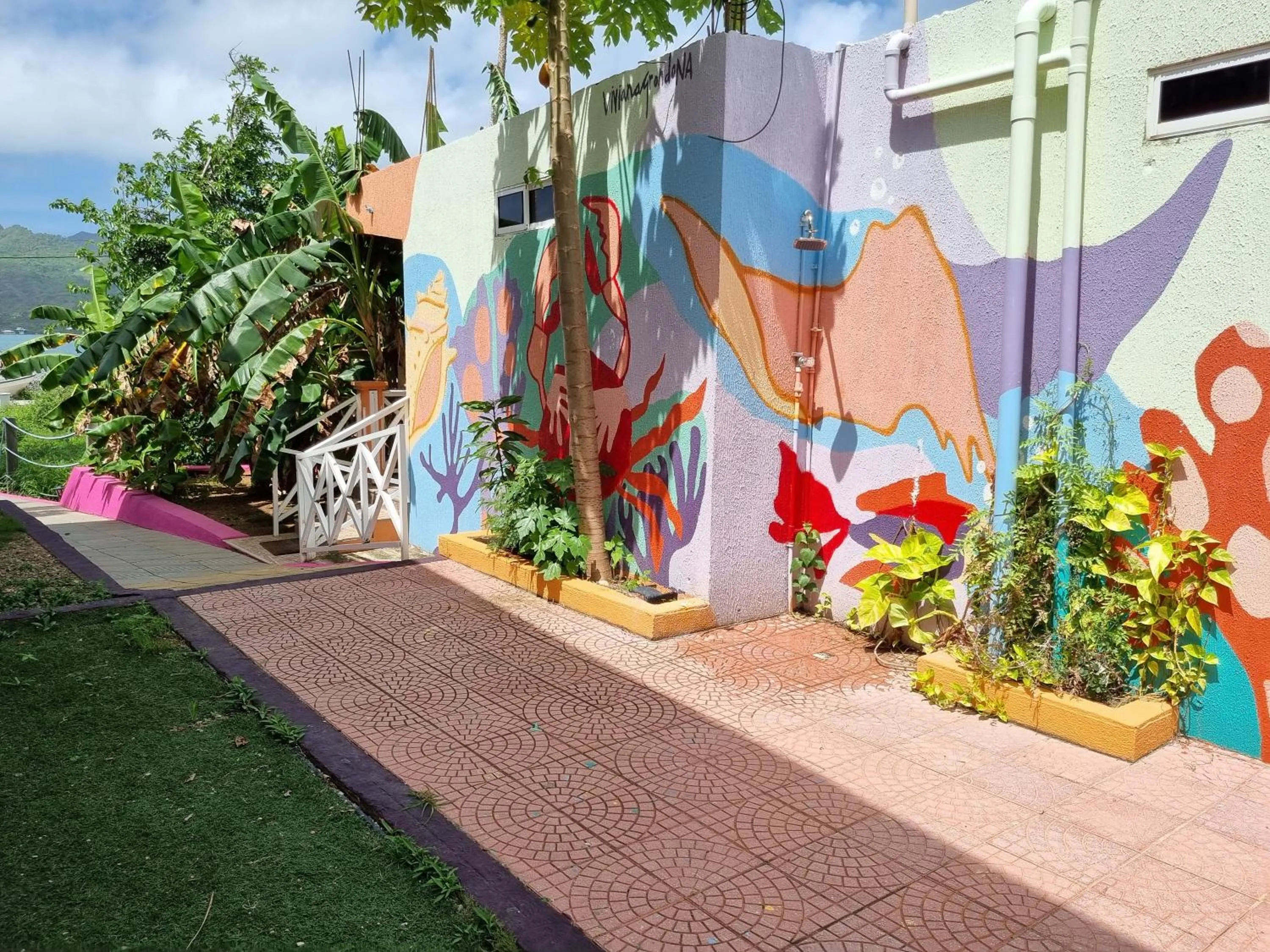 Garden view in Shell Sea B & B