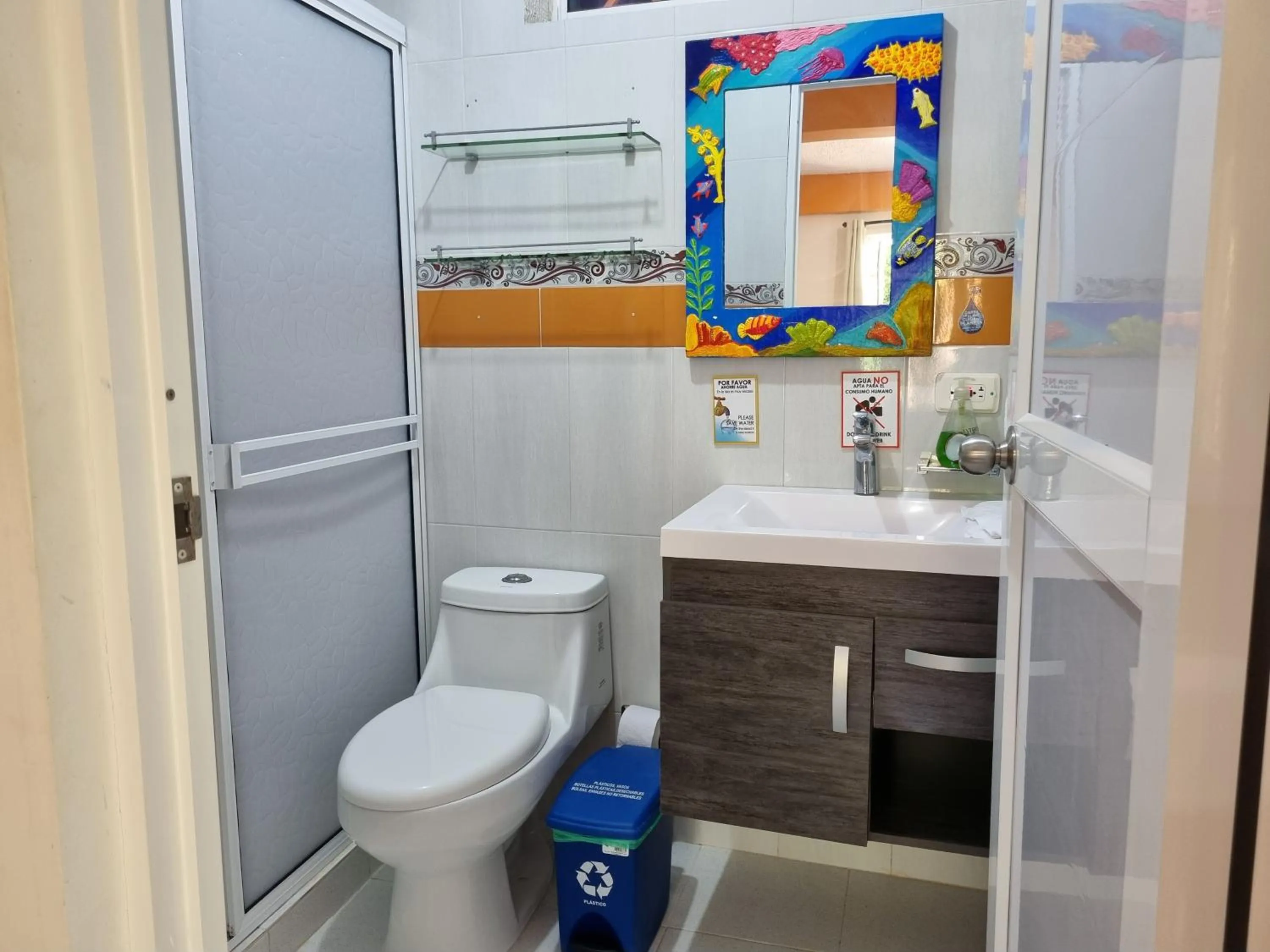 Shower in Shell Sea B & B