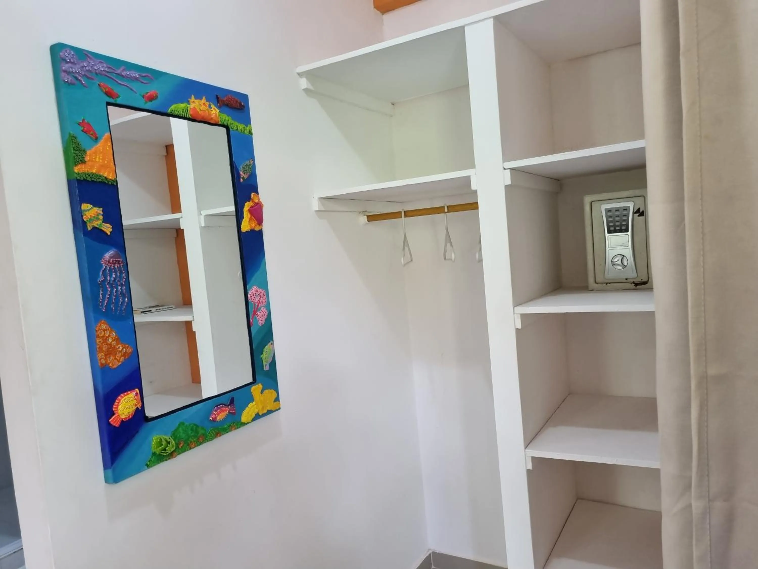 wardrobe in Shell Sea B & B