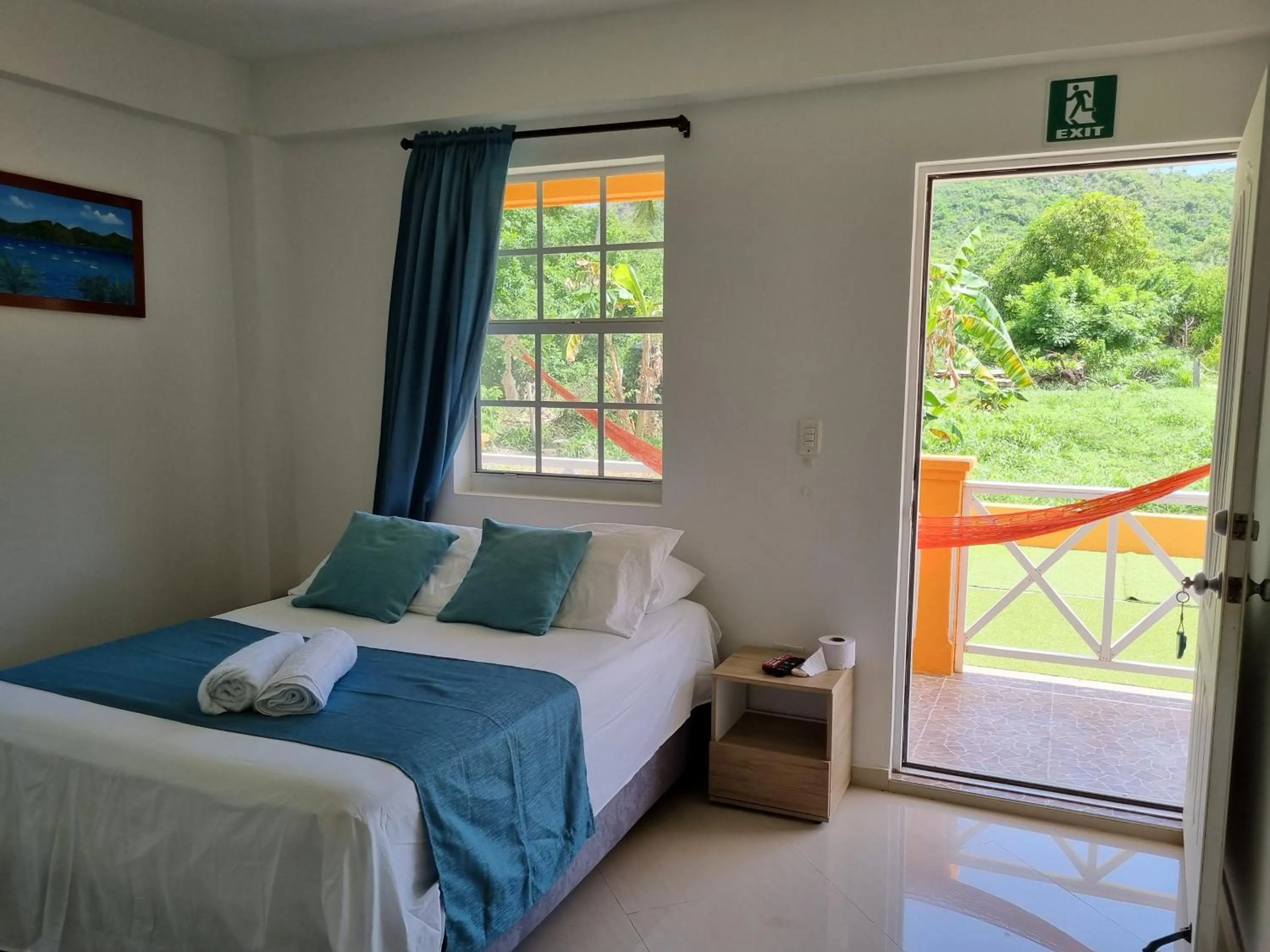 Bed in Shell Sea B & B