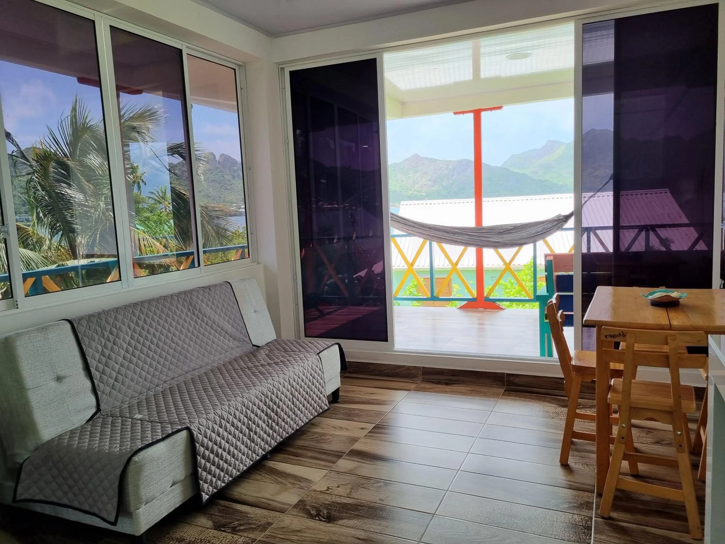 Living room in Shell Sea B & B