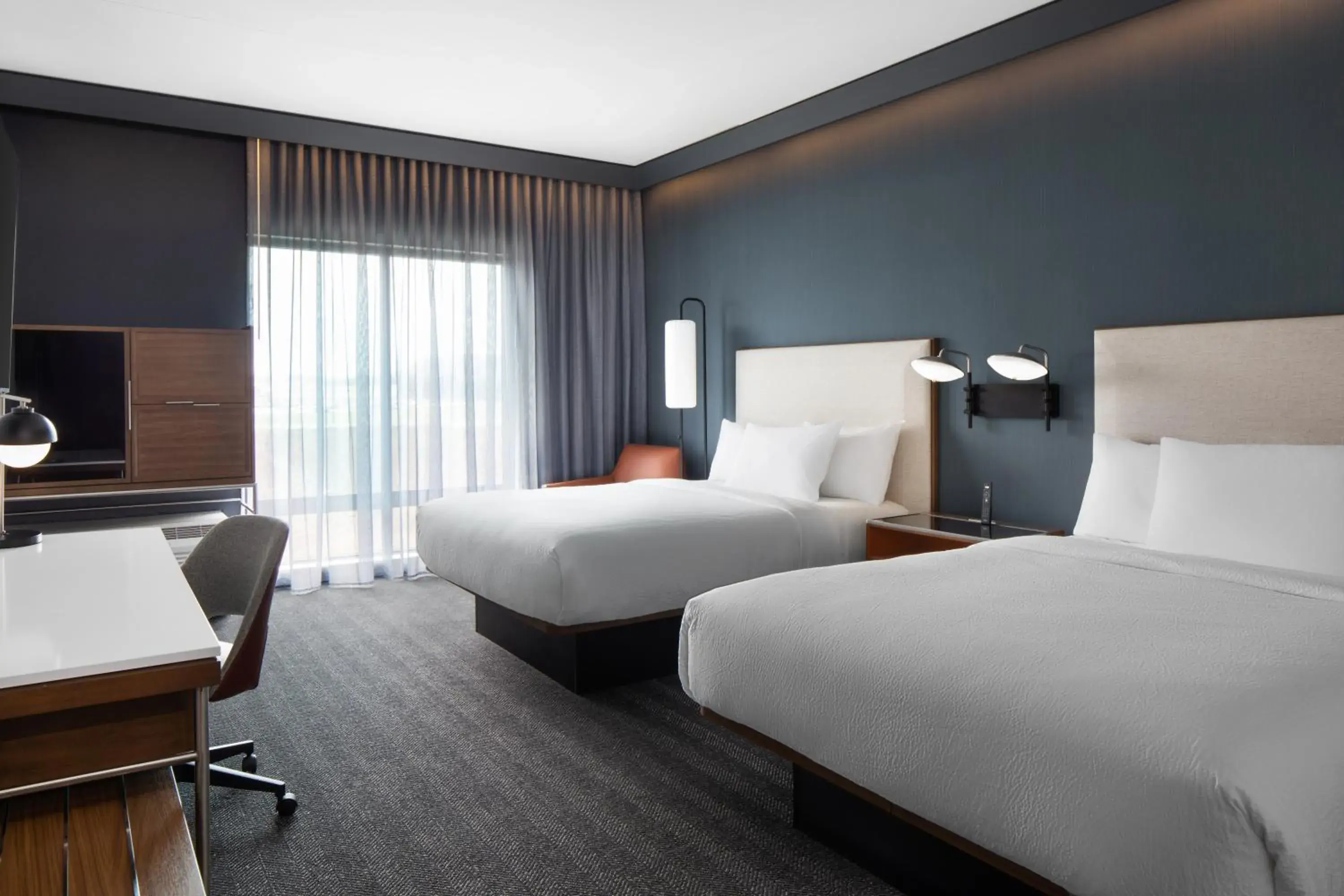 Photo of the whole room, Bed in Courtyard by Marriott Kodak Sevierville Photo of the whole room, Bed in Courtyard by Marriott Kodak Sevierville