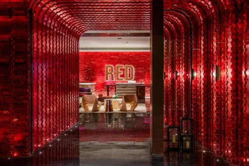 Radisson Red Yangzhou Slender West Lake