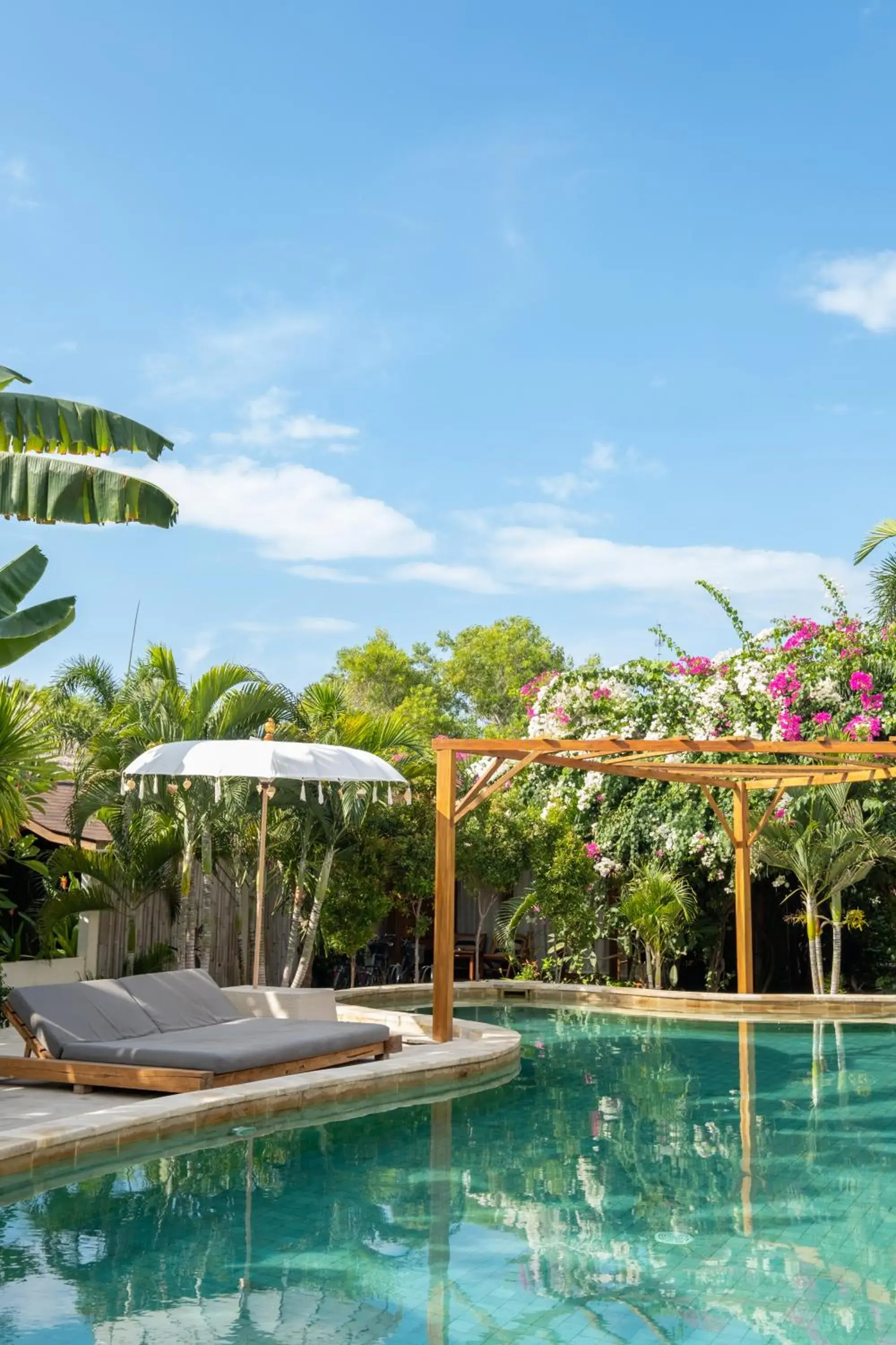 Swimming pool in Gili Teak Beach Front Resort Swimming pool in Gili Teak Beach Front Resort