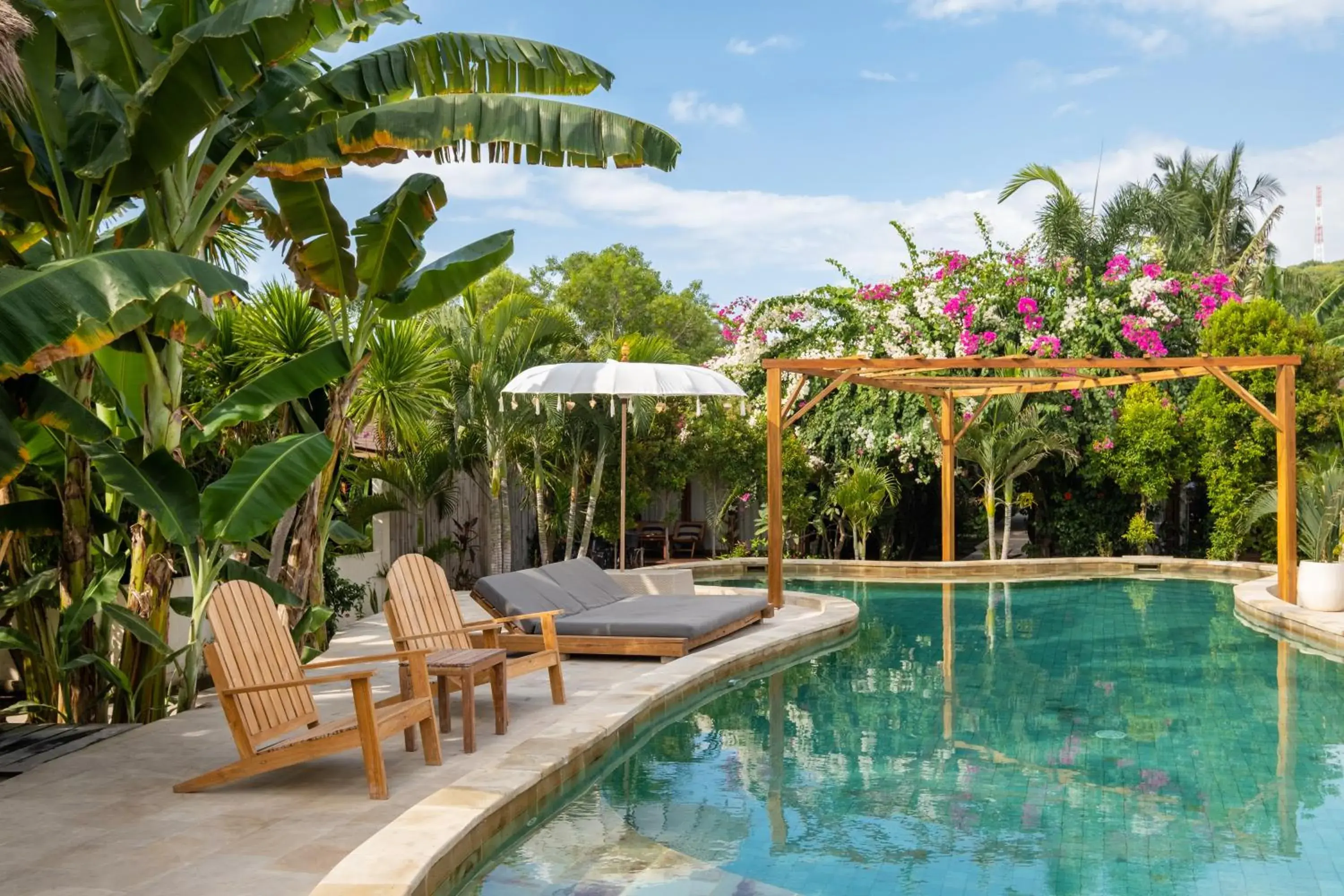 Swimming pool in Gili Teak Beach Front Resort Swimming pool in Gili Teak Beach Front Resort