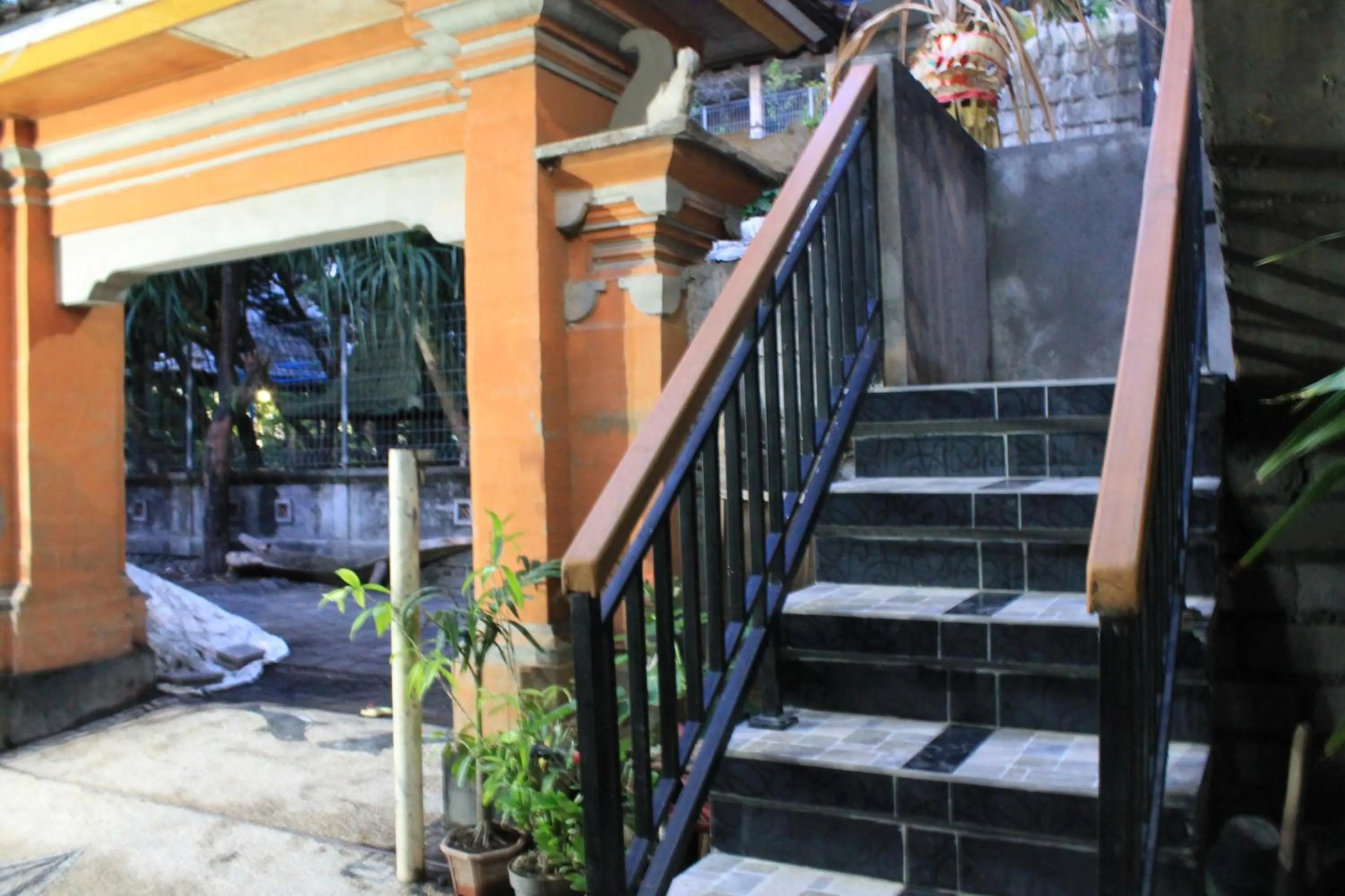 Area and facilities in Chillin Kuta Homestay