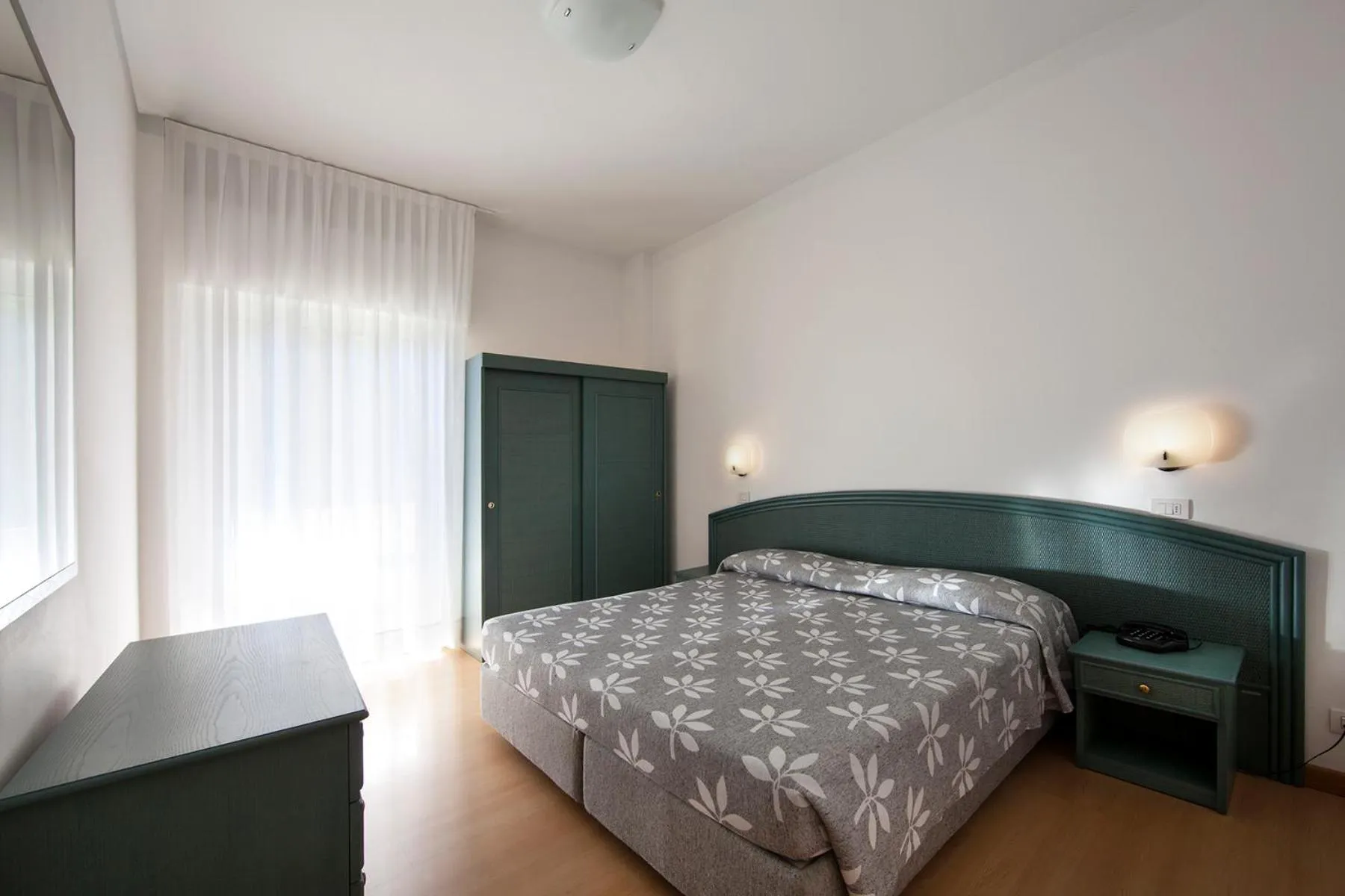 Photo of the whole room, Bed in Aparthotel La Pineta