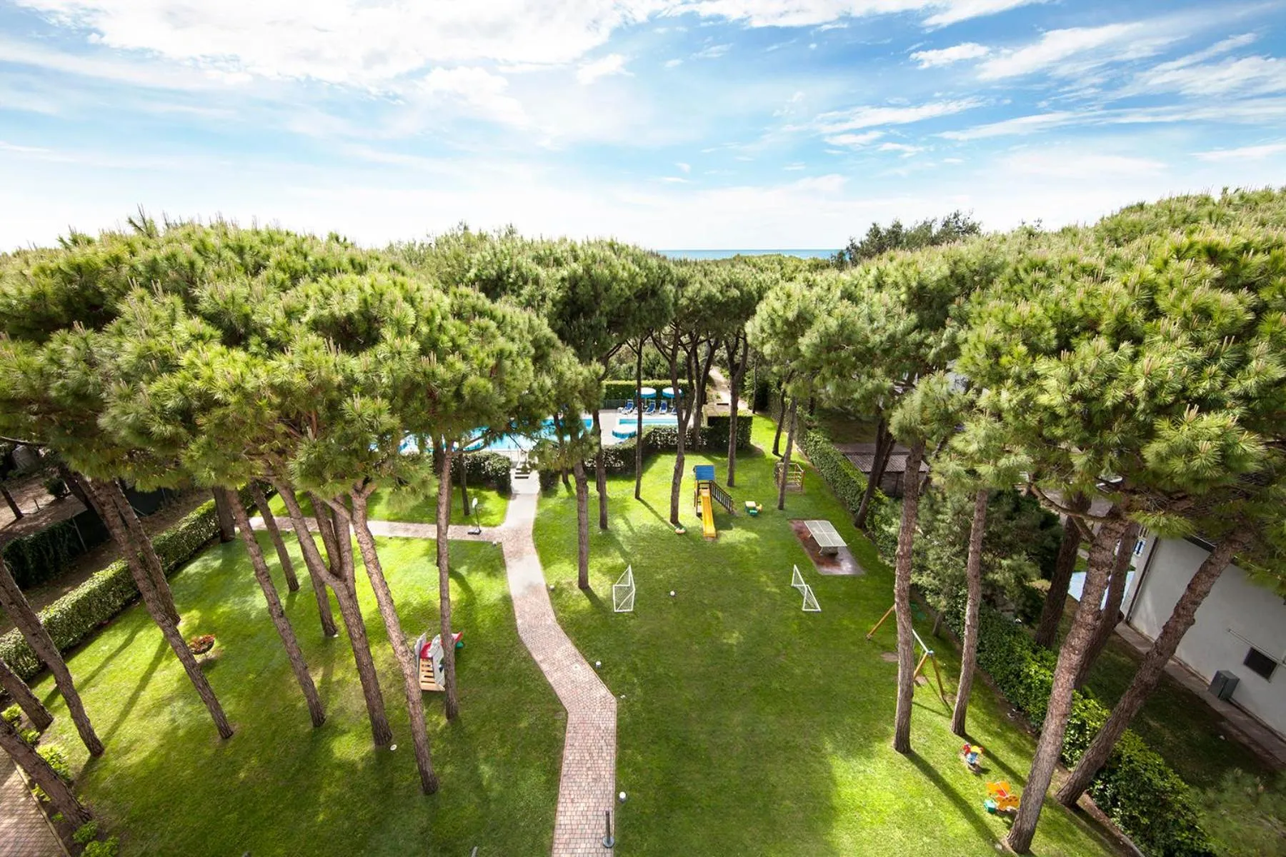 Children play ground in Aparthotel La Pineta