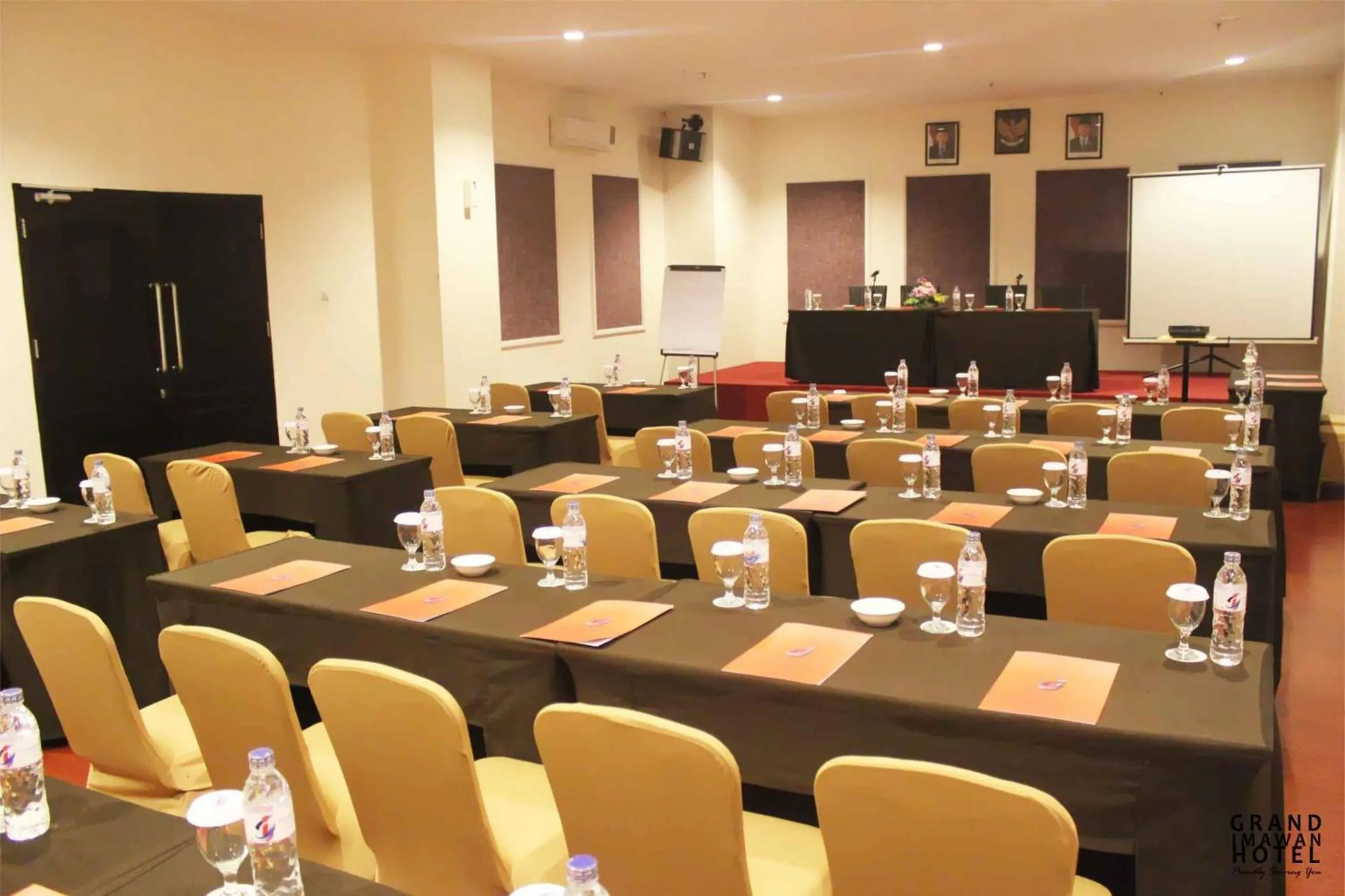 Meeting/conference room in Grand Imawan Hotel
