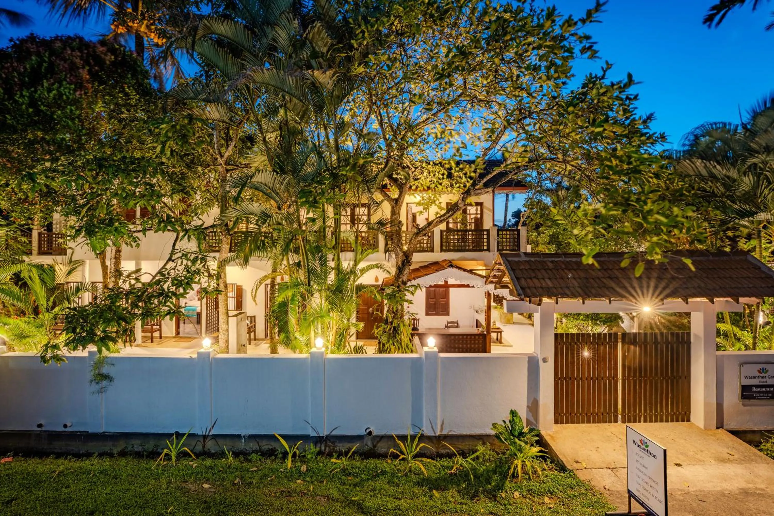 Property building in Wasantha Garden Hotel Restaurant & Ayurvedic Treatment