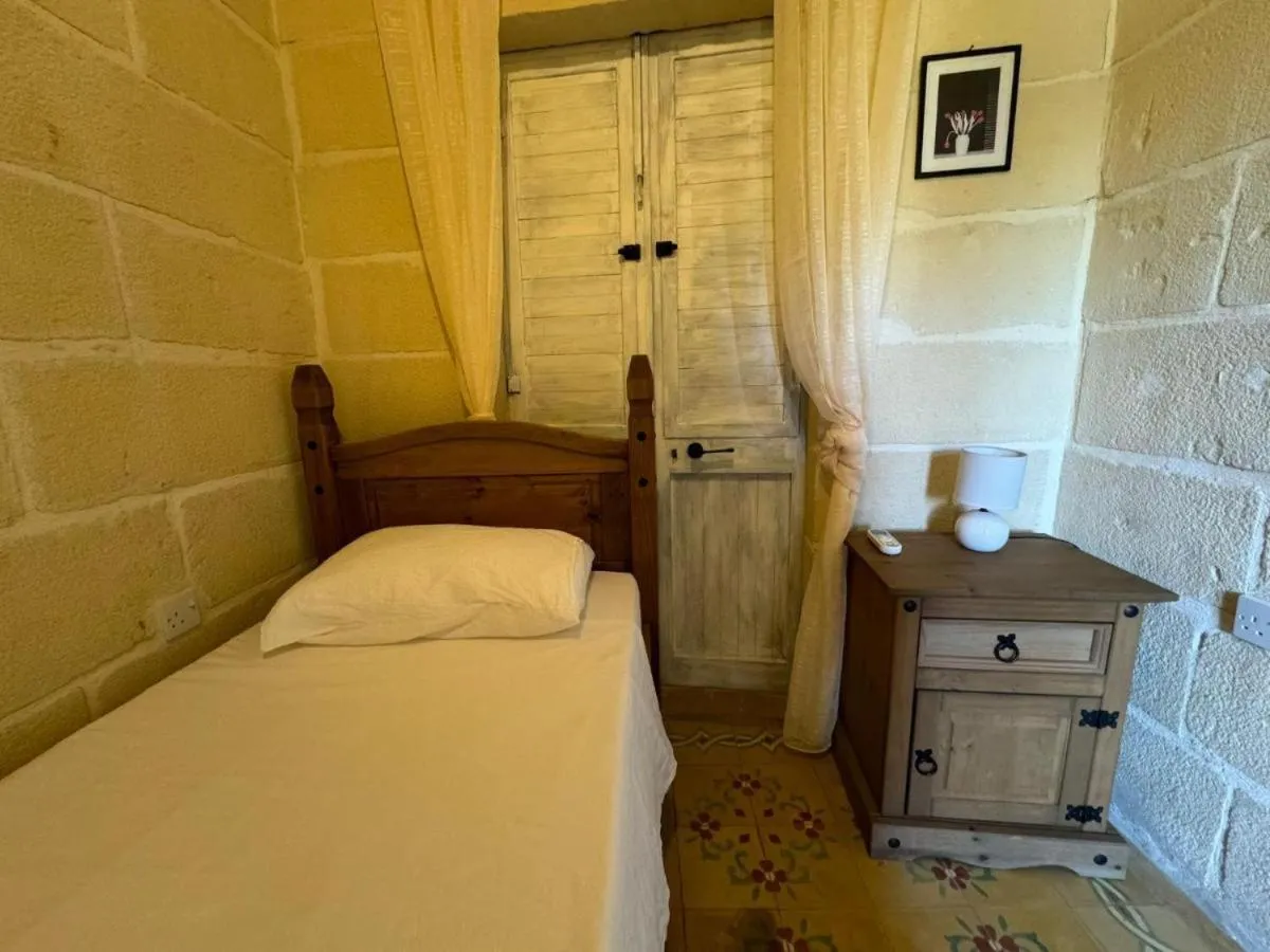 Bed in Ta Speranza Farmhouse B&B