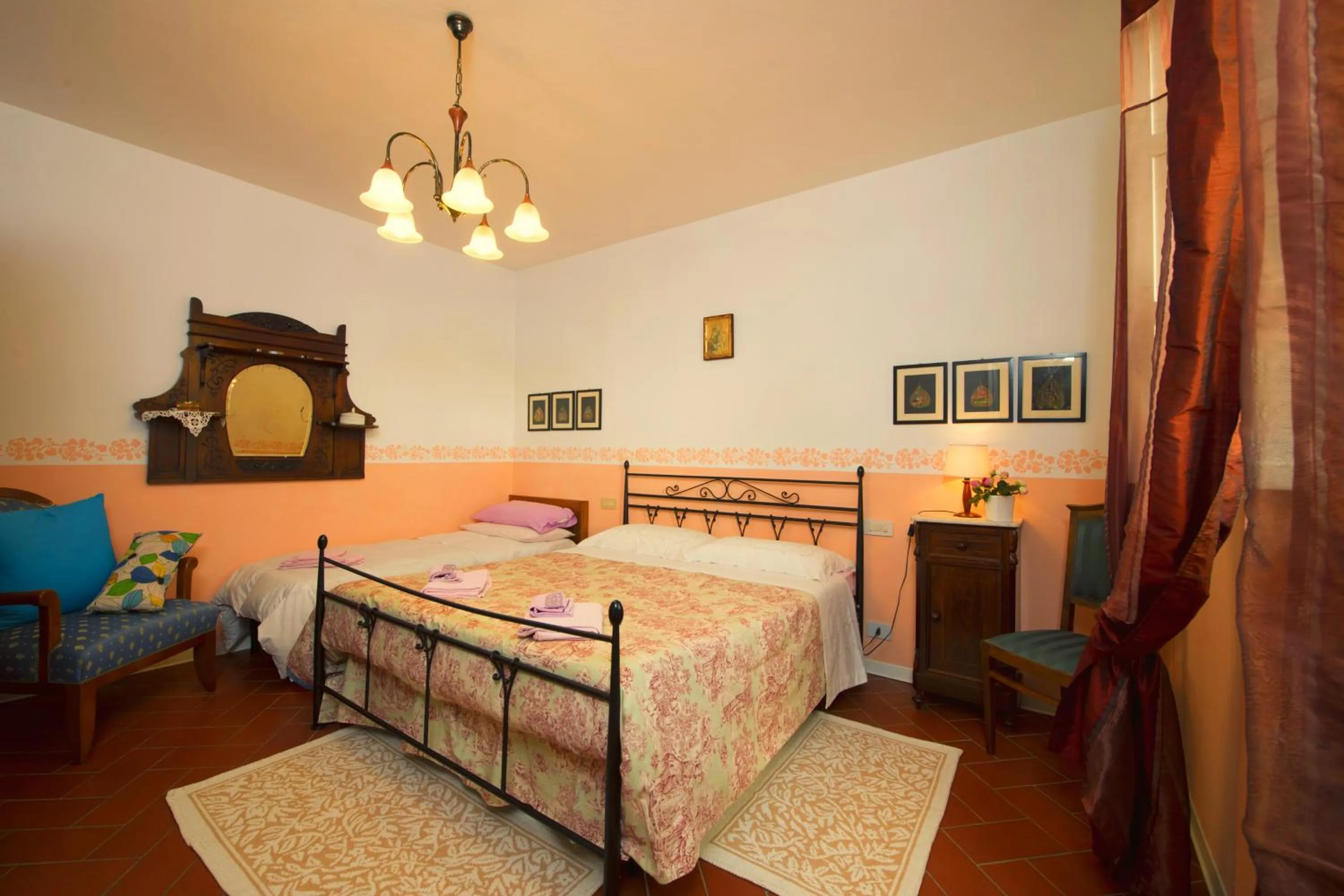 Photo of the whole room, Bed in B&B Il Trebbio