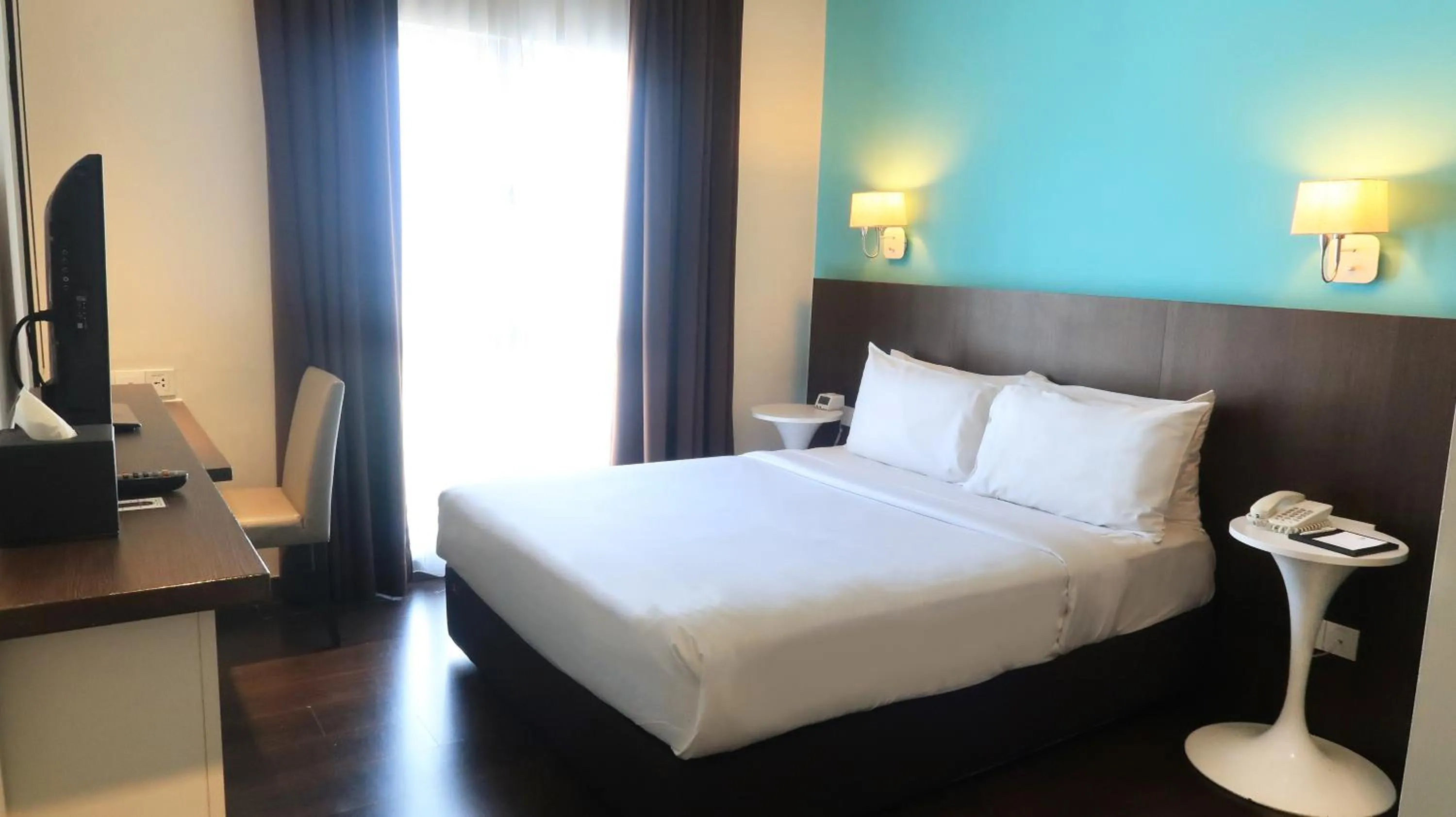 TV and multimedia, Bed in Wyndham Garden i-City Shah Alam