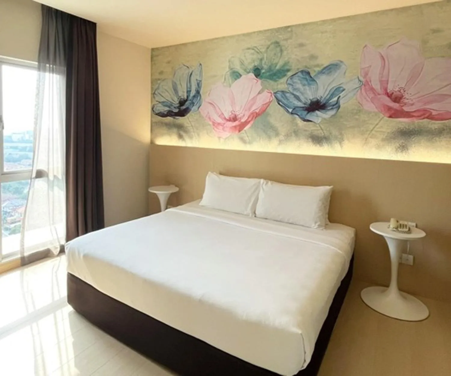 Bed in Wyndham Garden i-City Shah Alam
