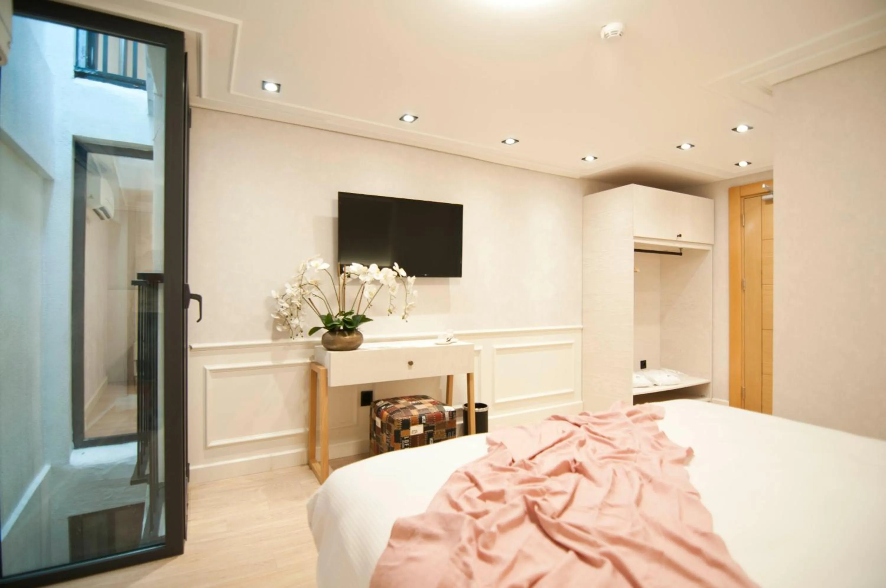 TV and multimedia, Bed in XLoft