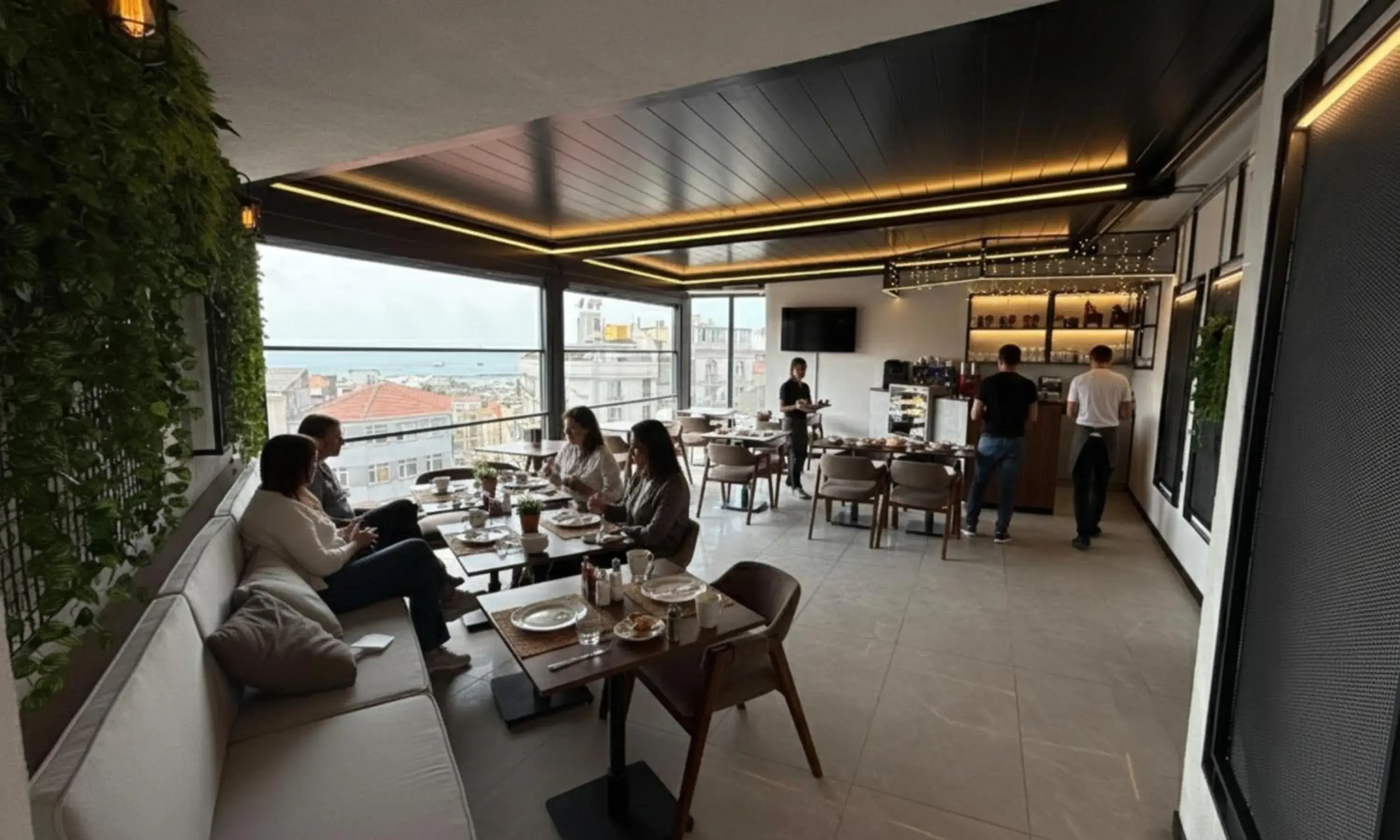 Restaurant/places to eat in XLoft Restaurant/places to eat in XLoft