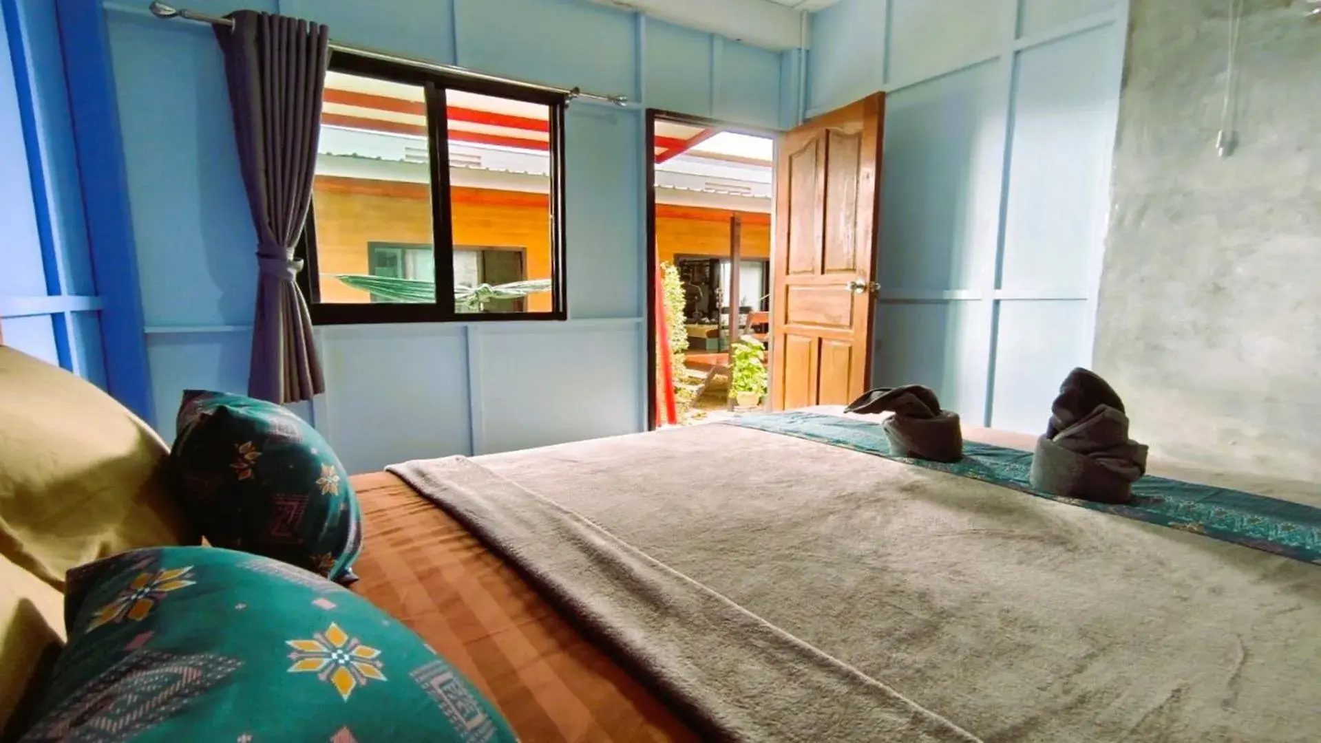 Double Room with Balcony in O k Chawkoh Bungalow Double Room with Balcony in O k Chawkoh Bungalow