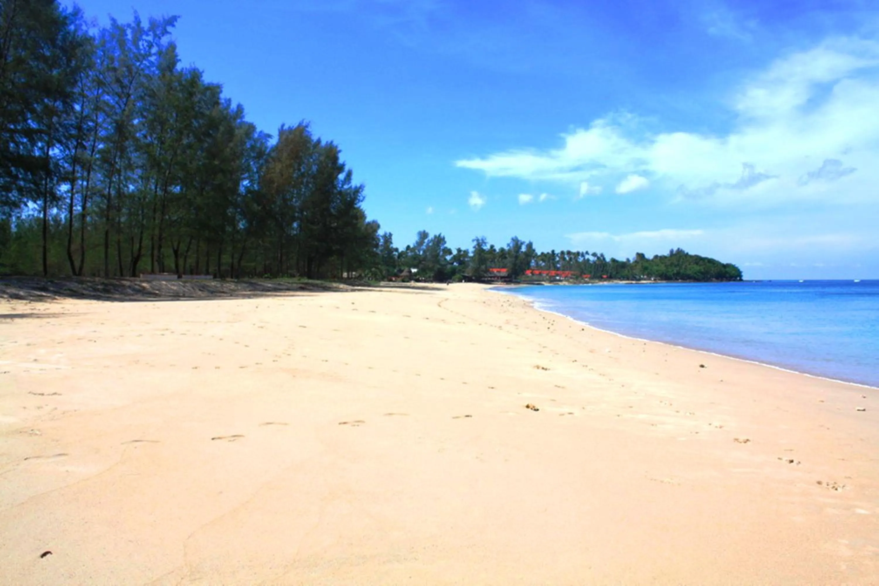 Beach in O k Chawkoh Bungalow