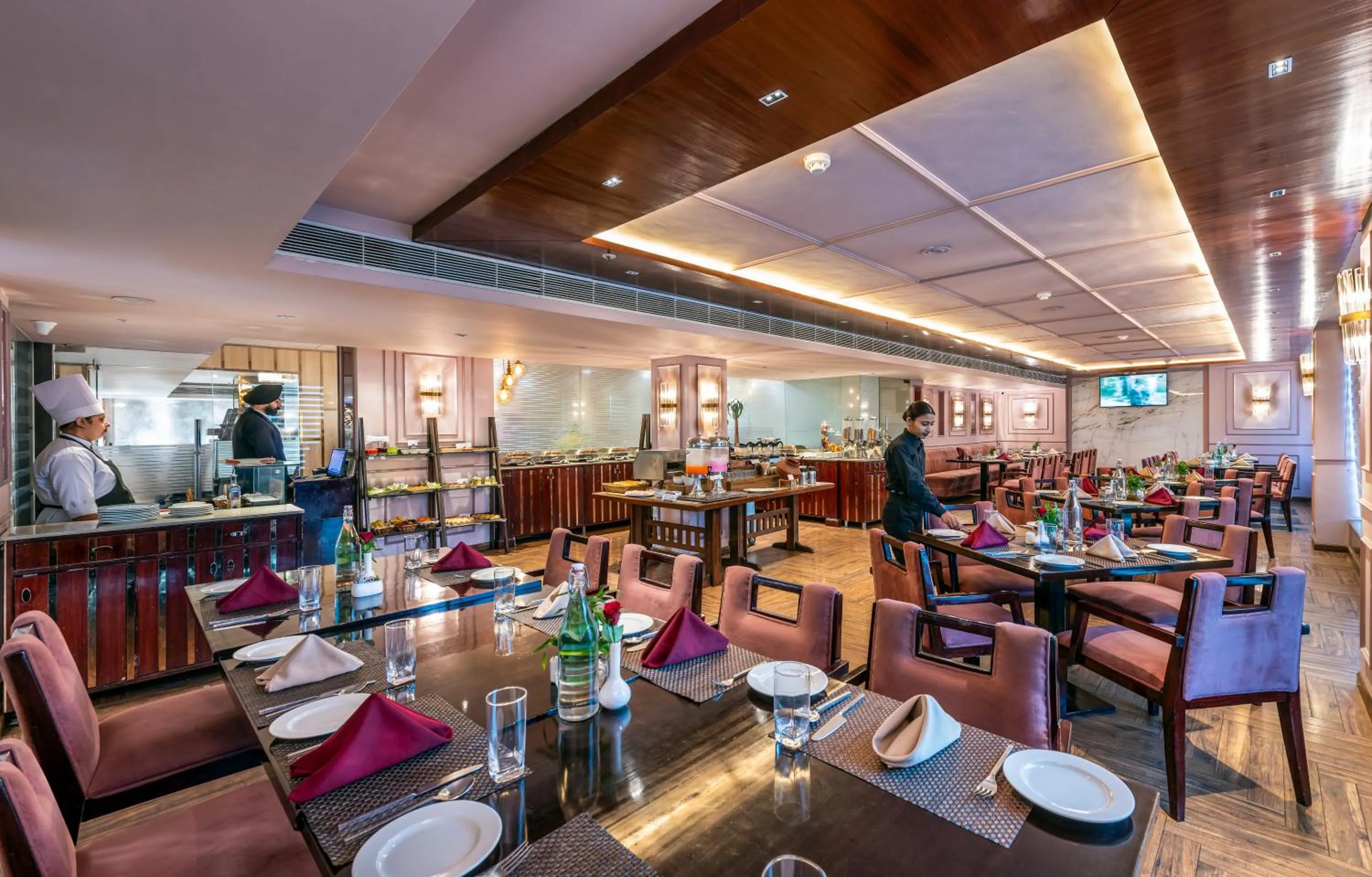 Restaurant/places to eat in Comfort Inn Alstonia