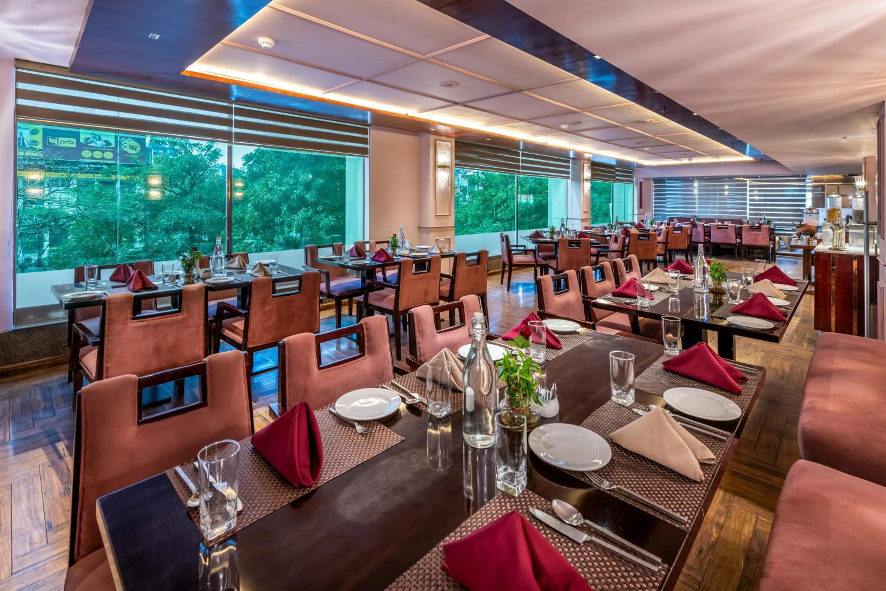 Restaurant/places to eat in Comfort Inn Alstonia