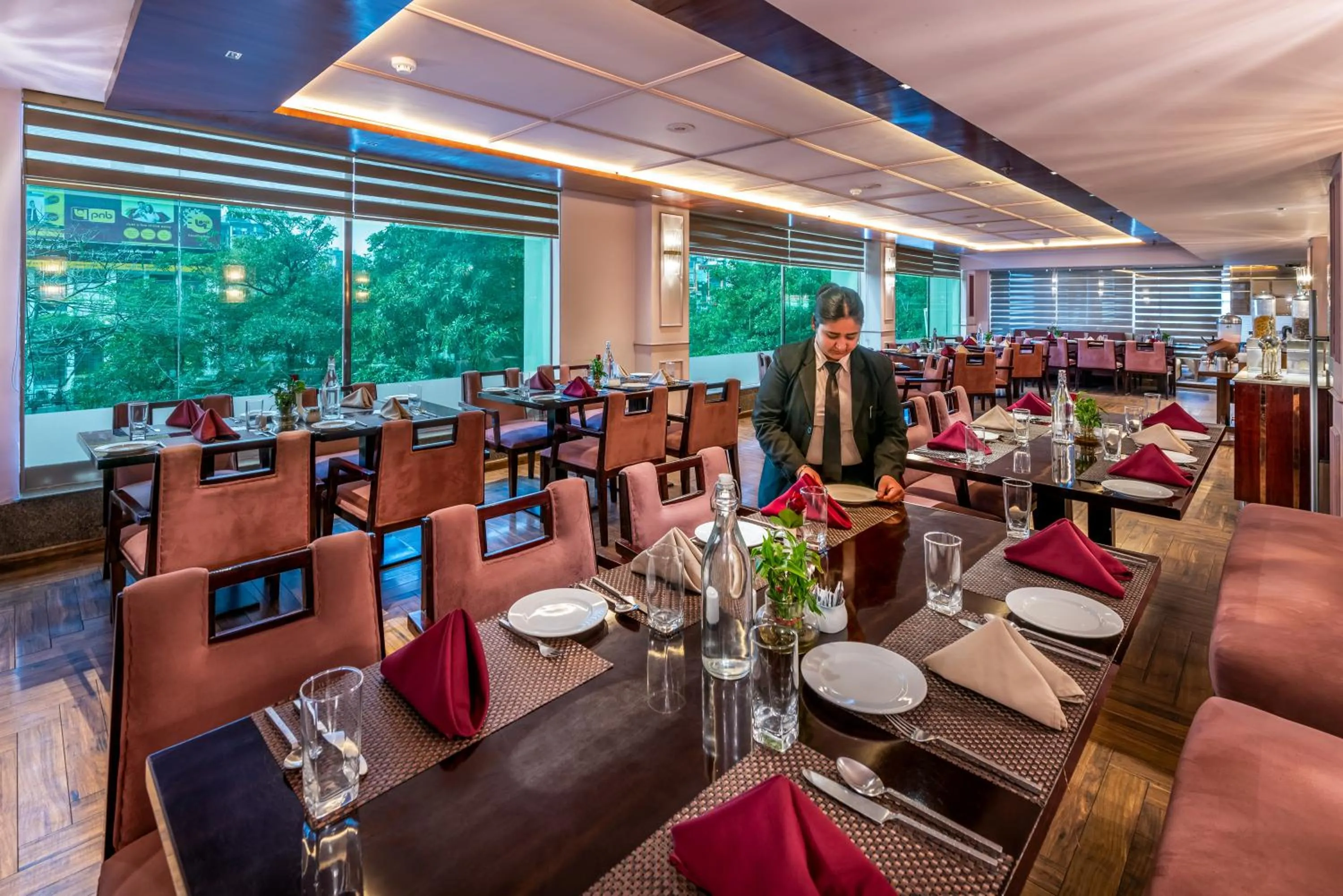 Restaurant/places to eat in Comfort Inn Alstonia