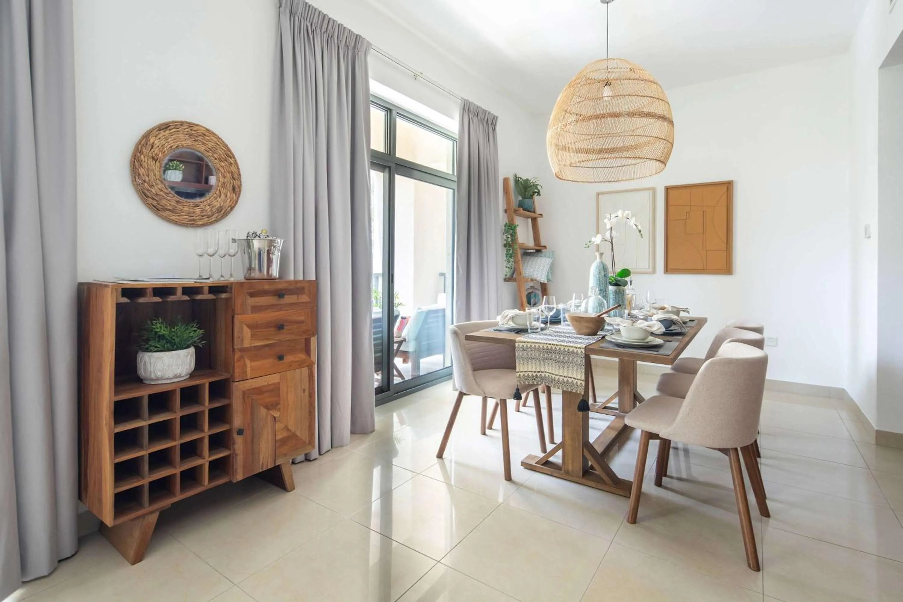 Dining area in Frank Porter - Arno A