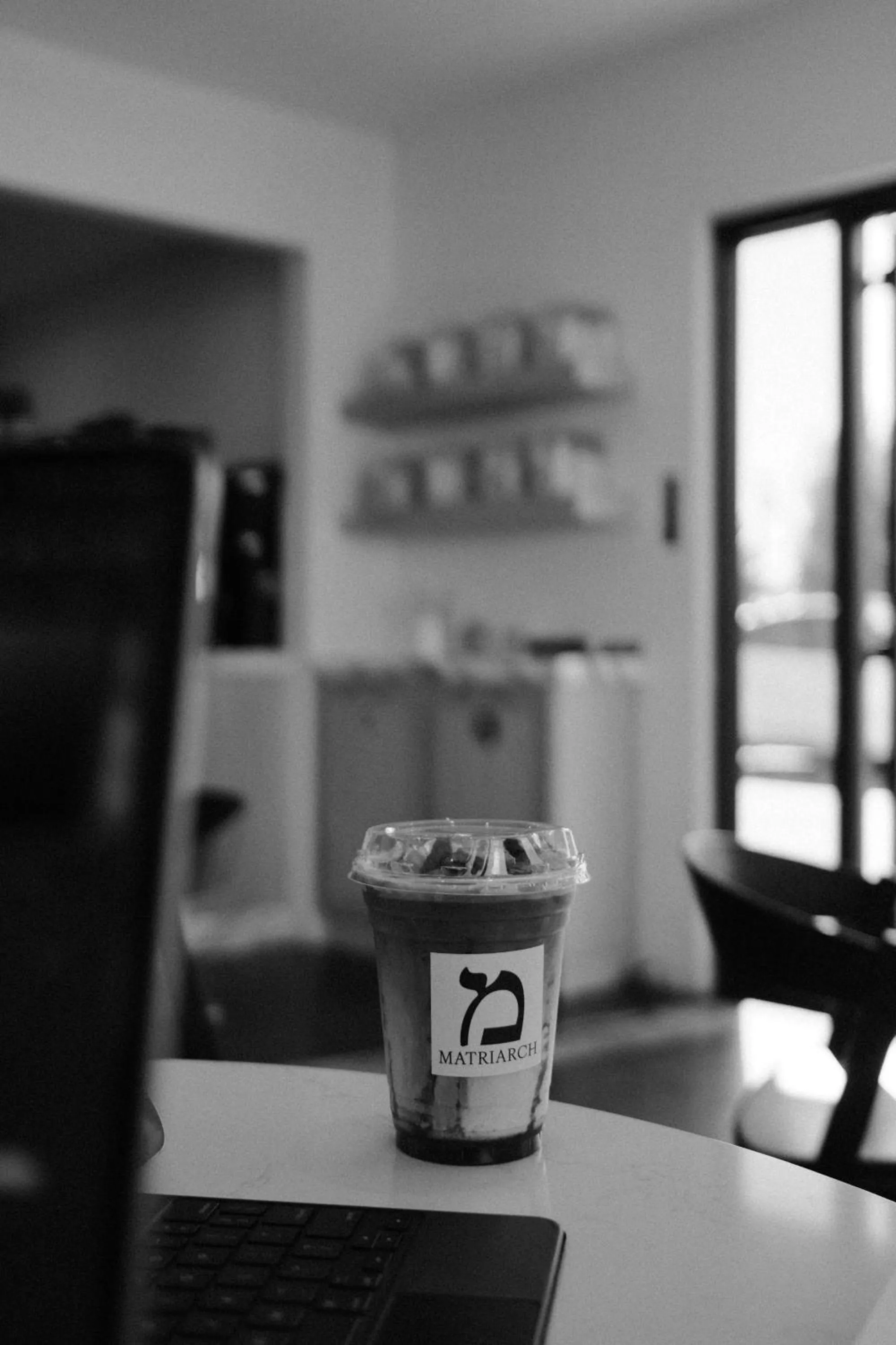 Restaurant/places to eat in Hotel Bayit