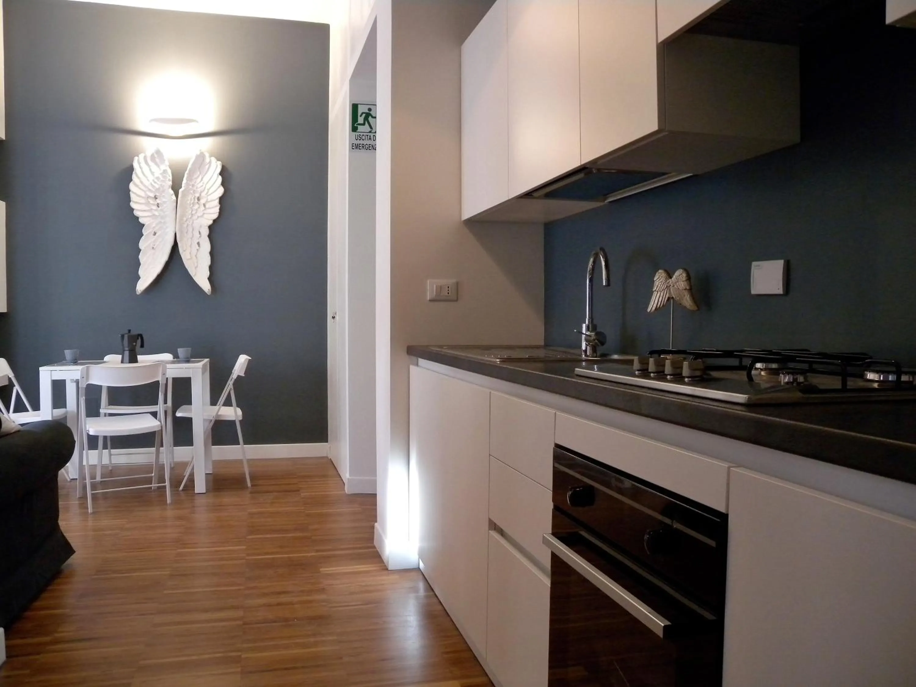 Kitchen or kitchenette in Vatican Angels Casa Vacanze