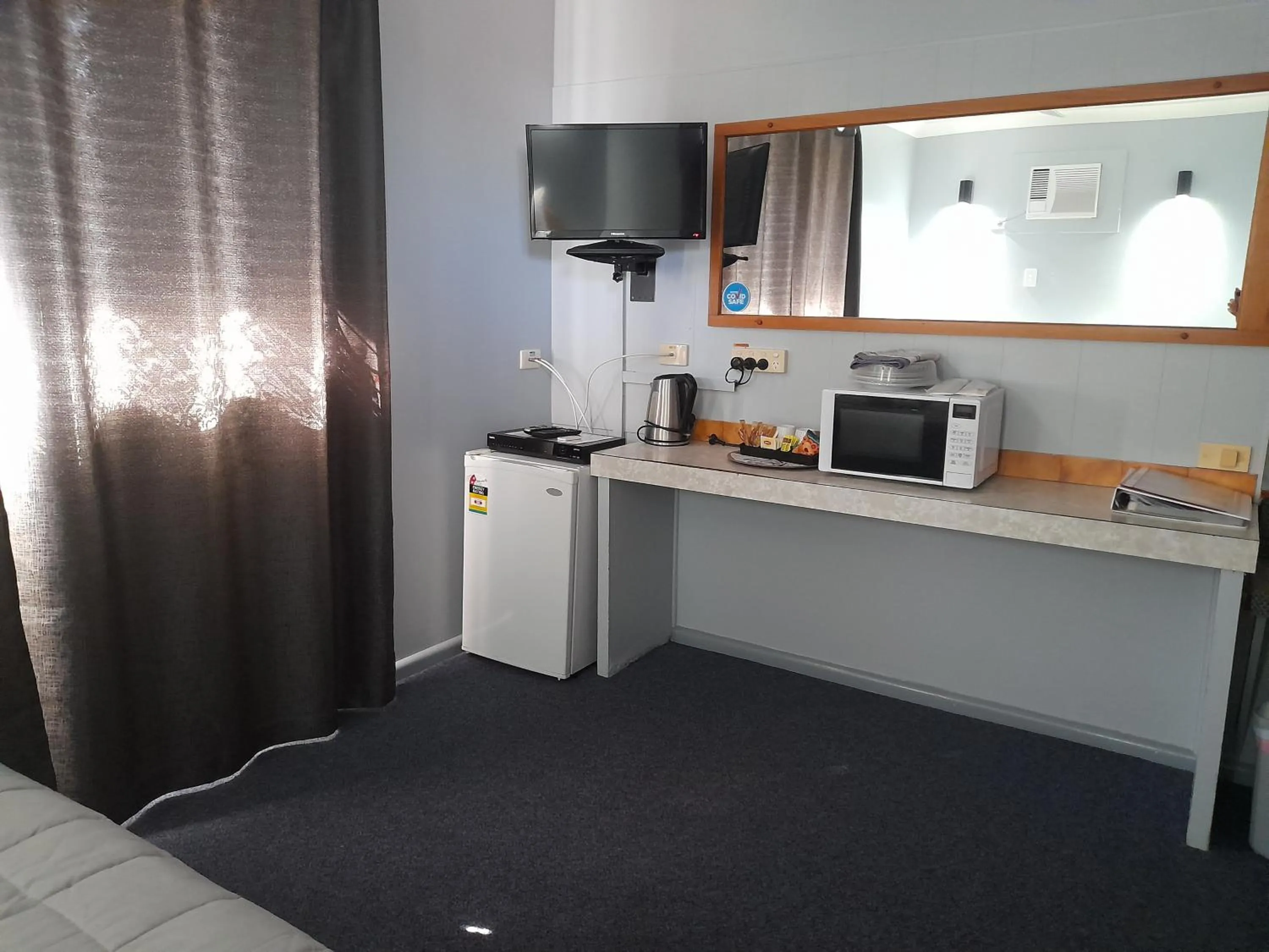 TV and multimedia in Civic Motel Grafton