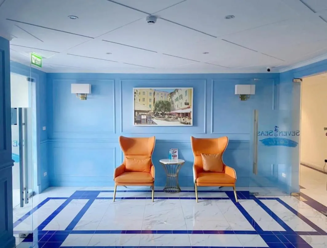Seating area in Seven Seas Côte d'Azur